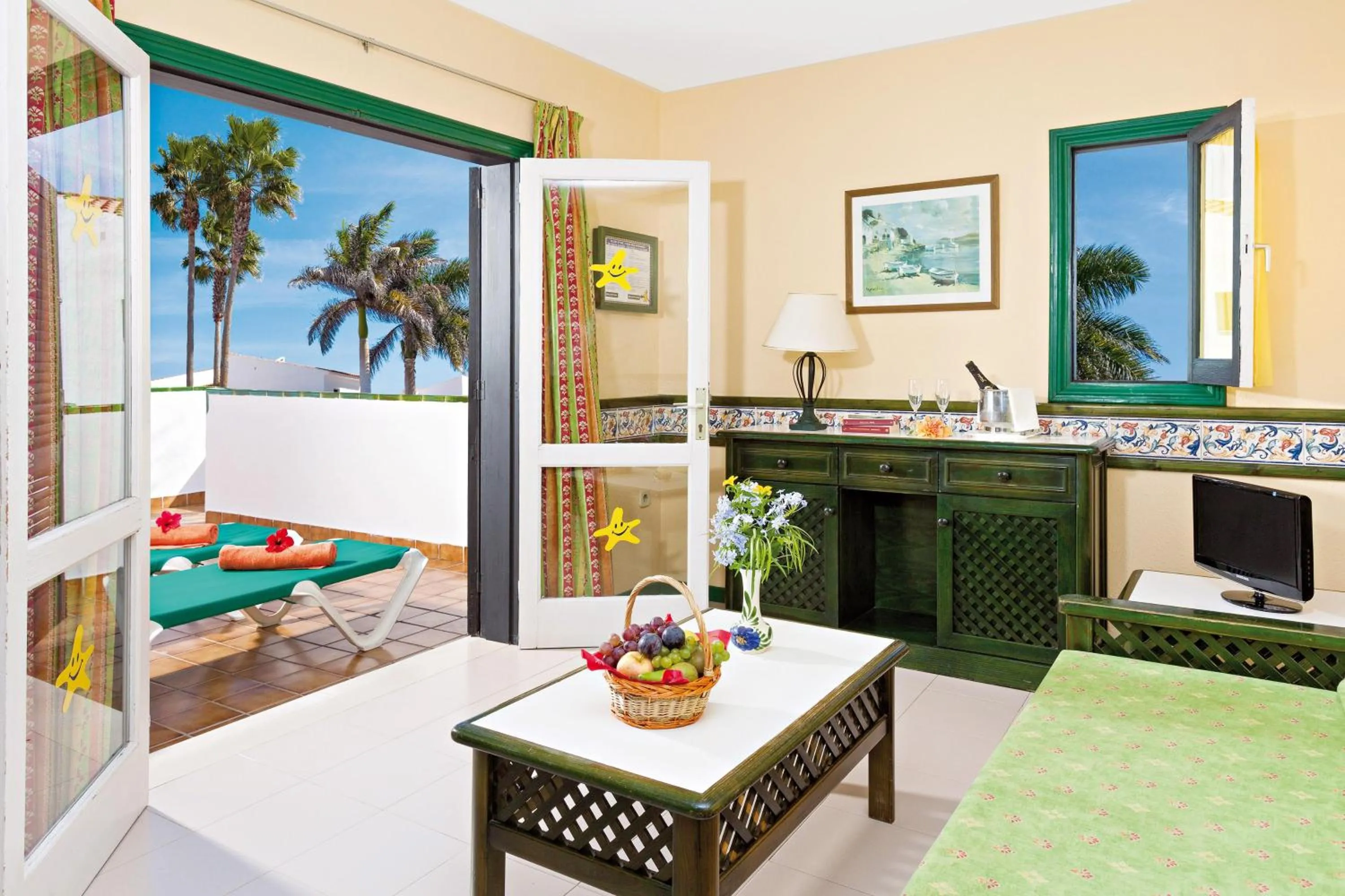 Photo of the whole room in BLUESEA Puerto Caleta