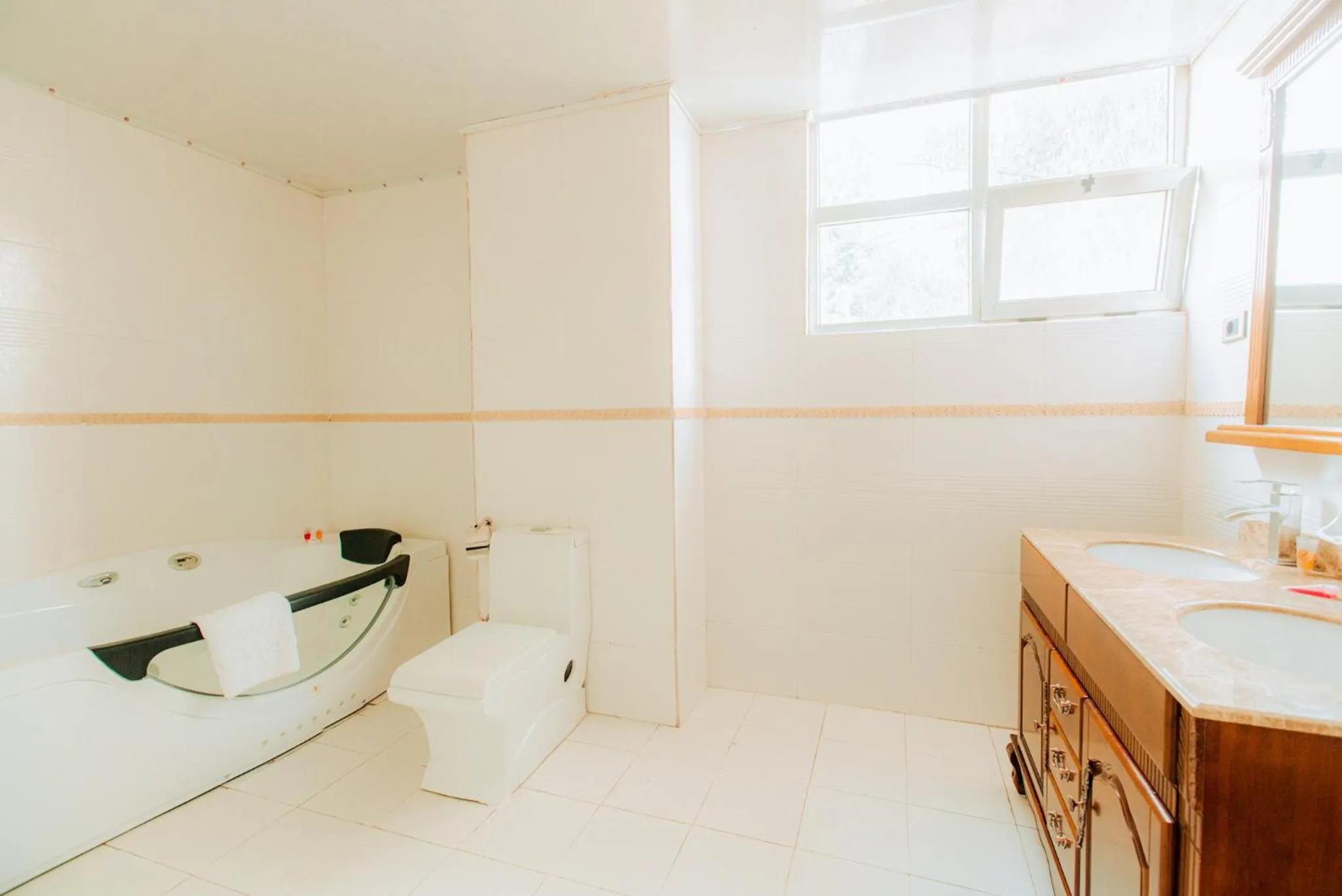 Bathroom in Ras Amba Hotel