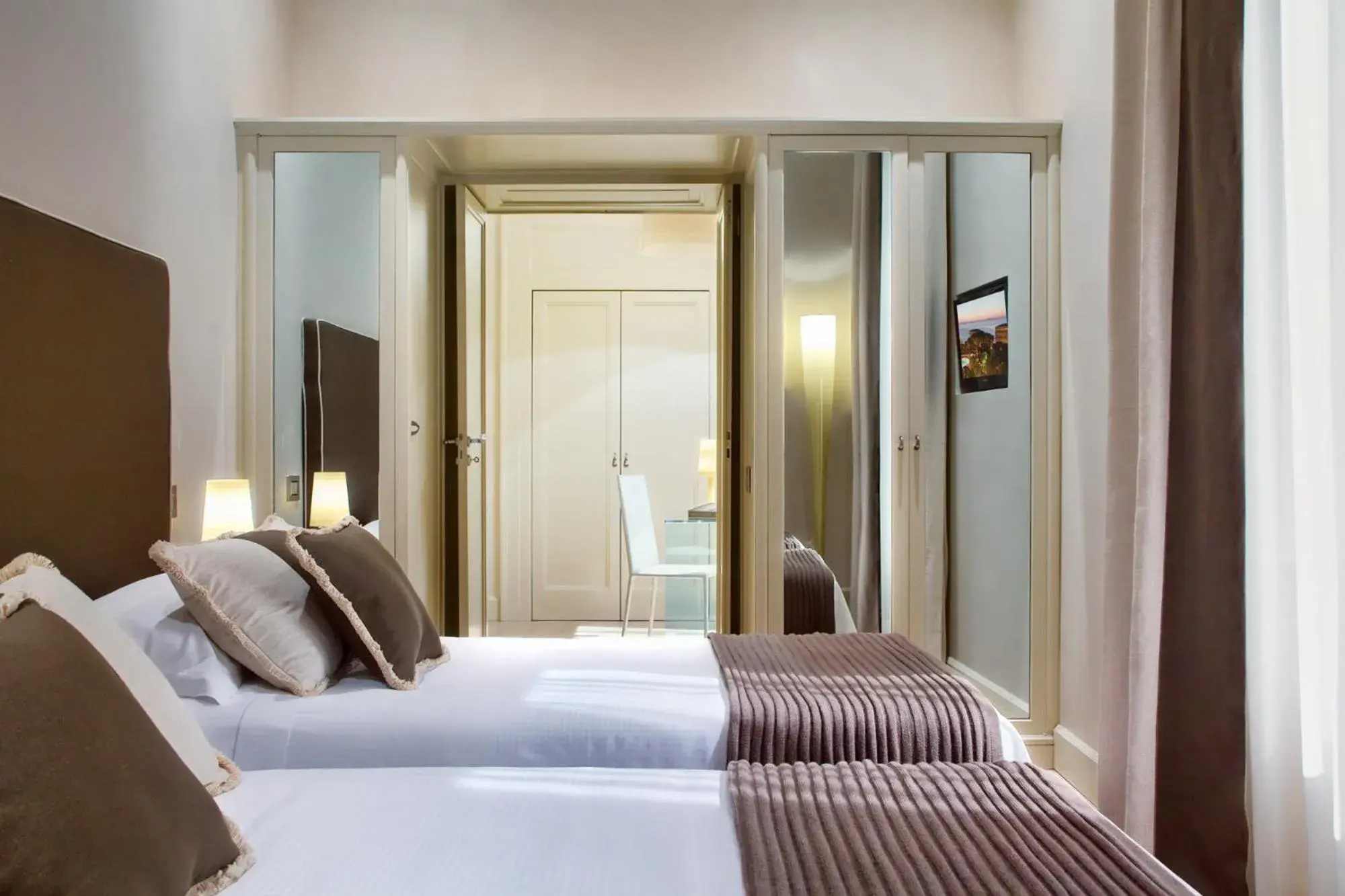 Bed in Grand Hotel Excelsior Vittoria Bed in Grand Hotel Excelsior Vittoria