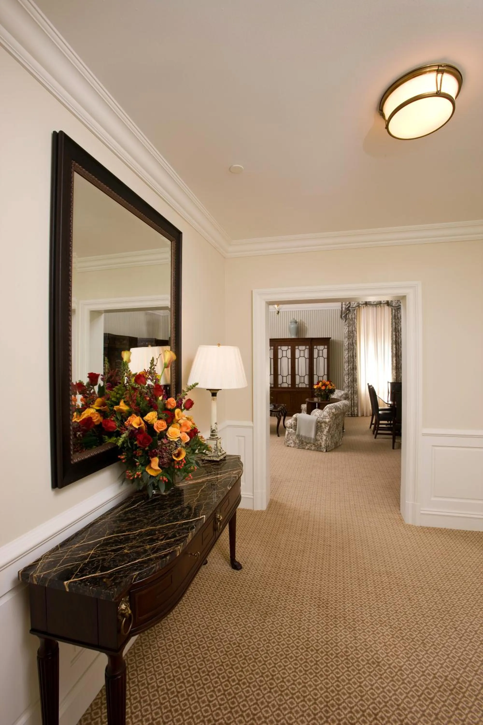 Living room, Bed in Capital Hotel