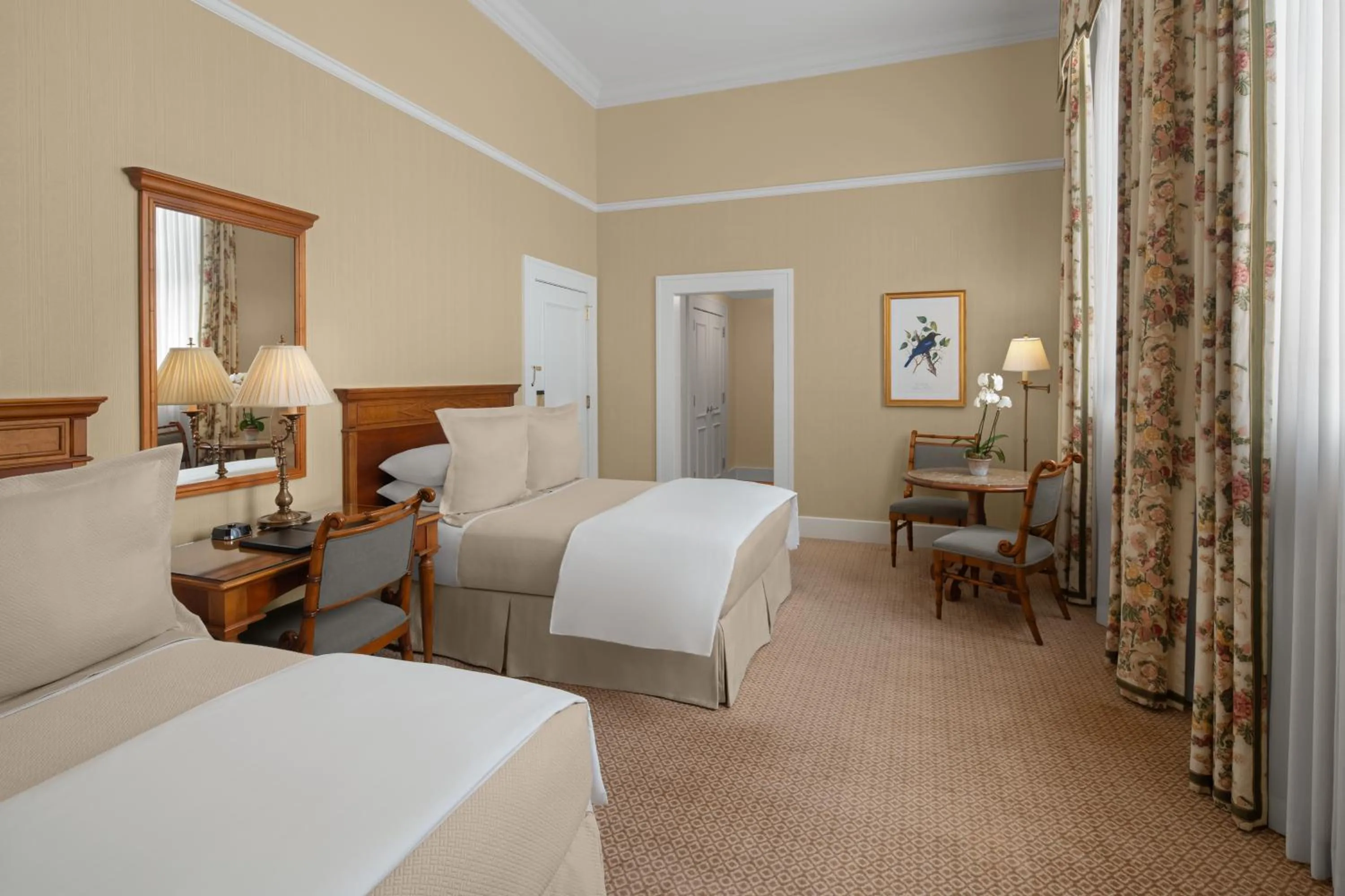 Bedroom, Bed in Capital Hotel