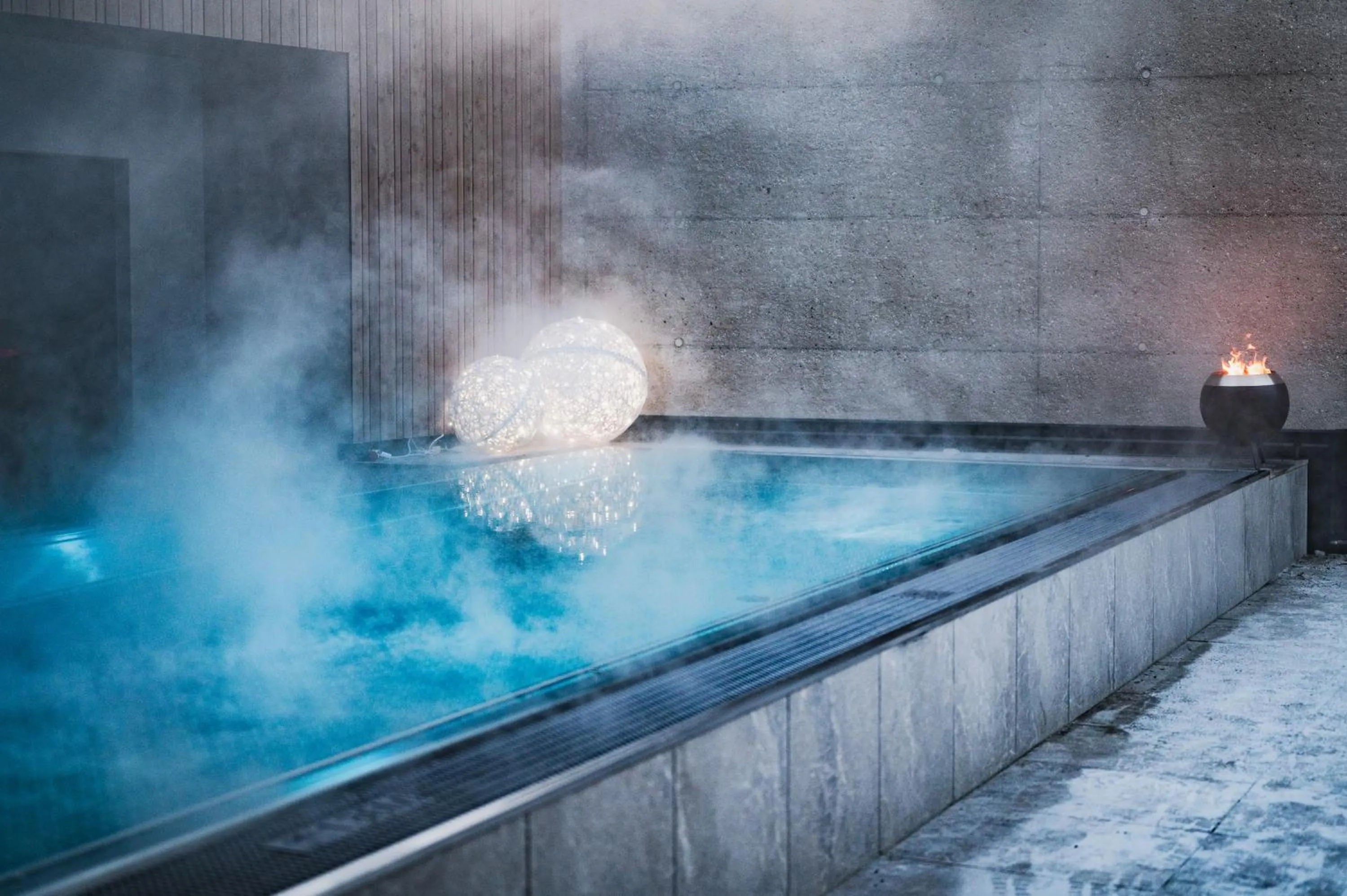 Swimming pool in Alpine Boutique Hotel wollée