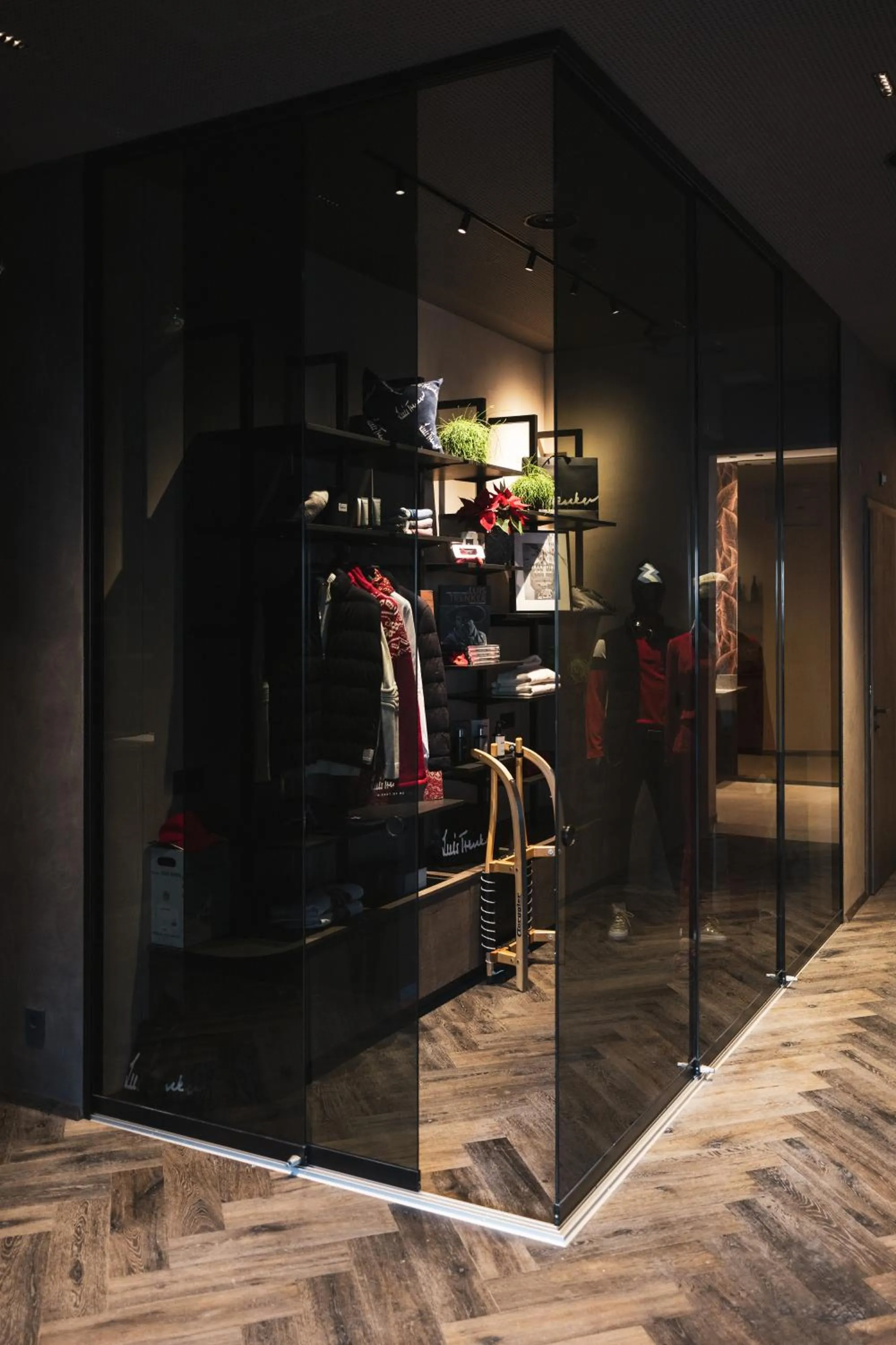 On-site shops in Alpine Boutique Hotel wollée