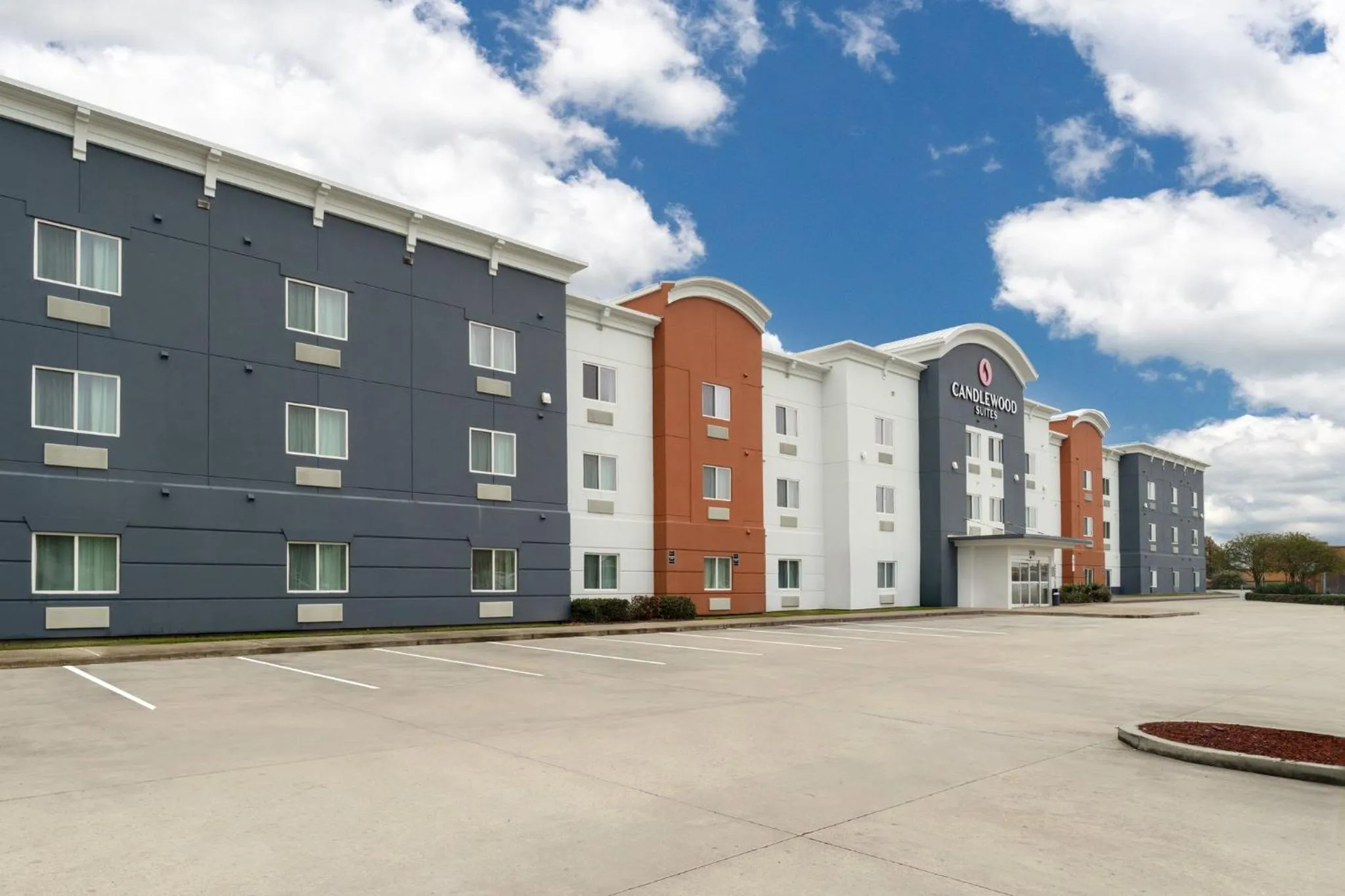 Property building in Candlewood Suites Gonzales - Baton Rouge Area by IHG