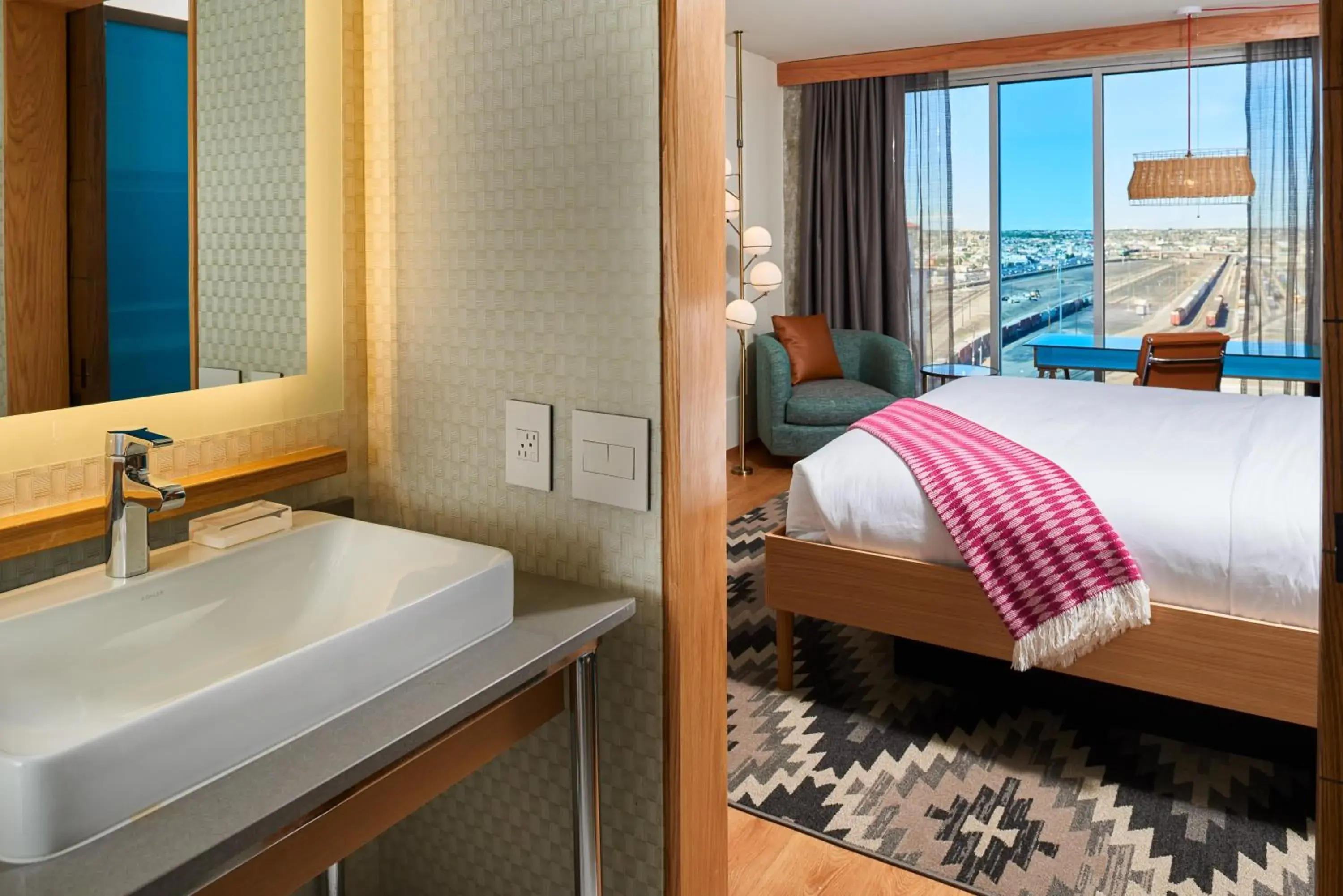 King Room - Hearing Accessible in Hotel Indigo El Paso Downtown by IHG King Room - Hearing Accessible in Hotel Indigo El Paso Downtown by IHG