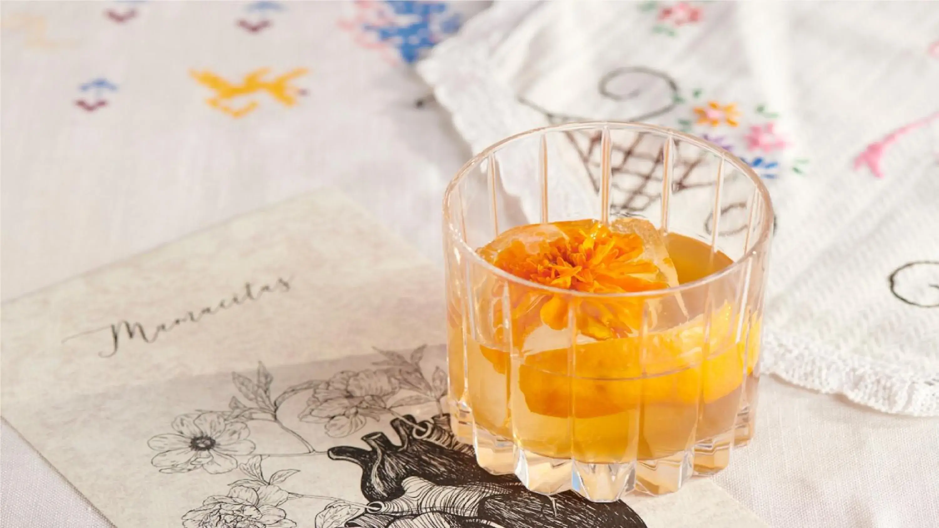 Photo of the whole room in Hotel Indigo El Paso Downtown by IHG Photo of the whole room in Hotel Indigo El Paso Downtown by IHG