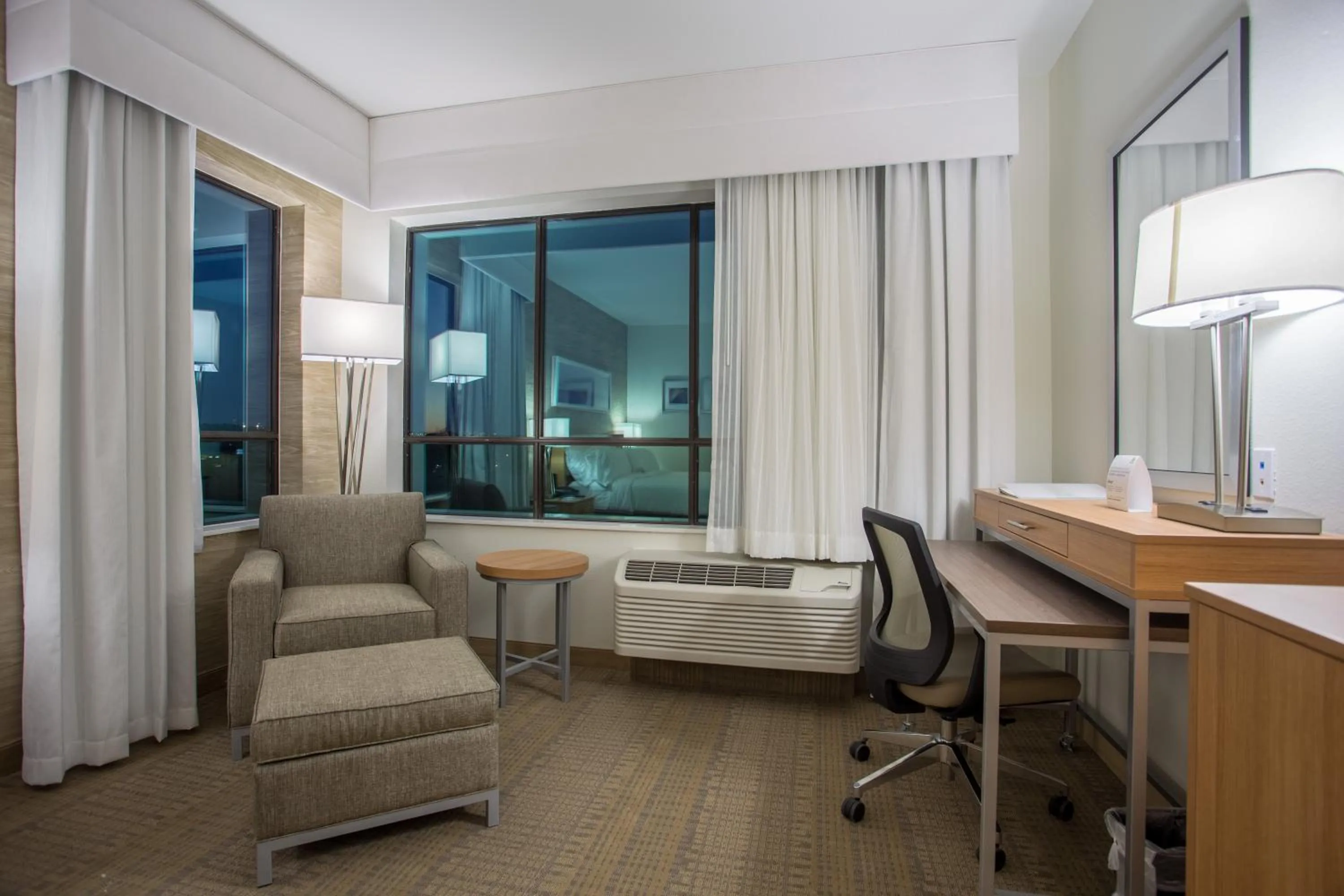 Photo of the whole room in Holiday Inn San Marcos Convention Center by IHG