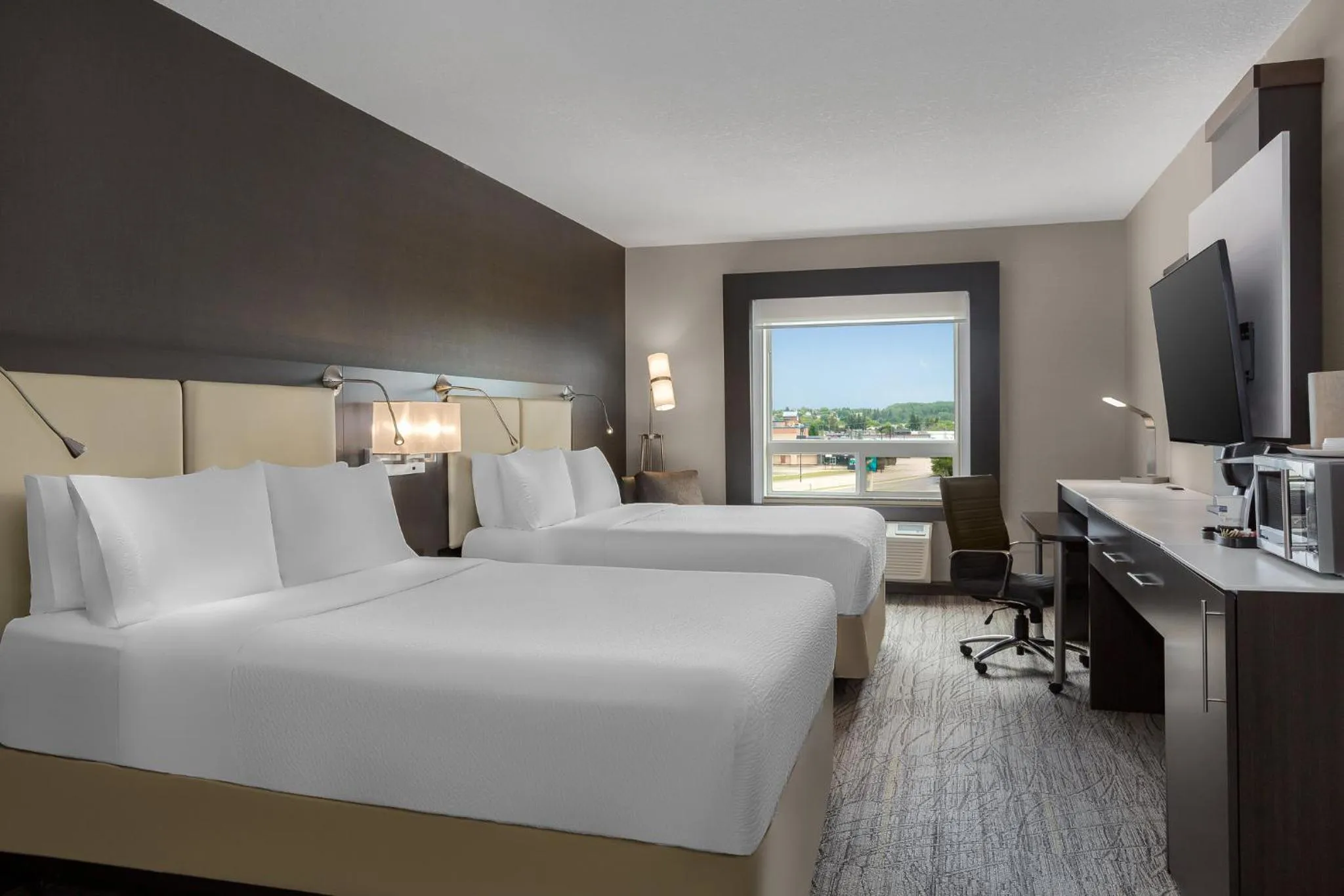 Photo of the whole room, Bed in Holiday Inn Express & Suites Cold Lake by IHG