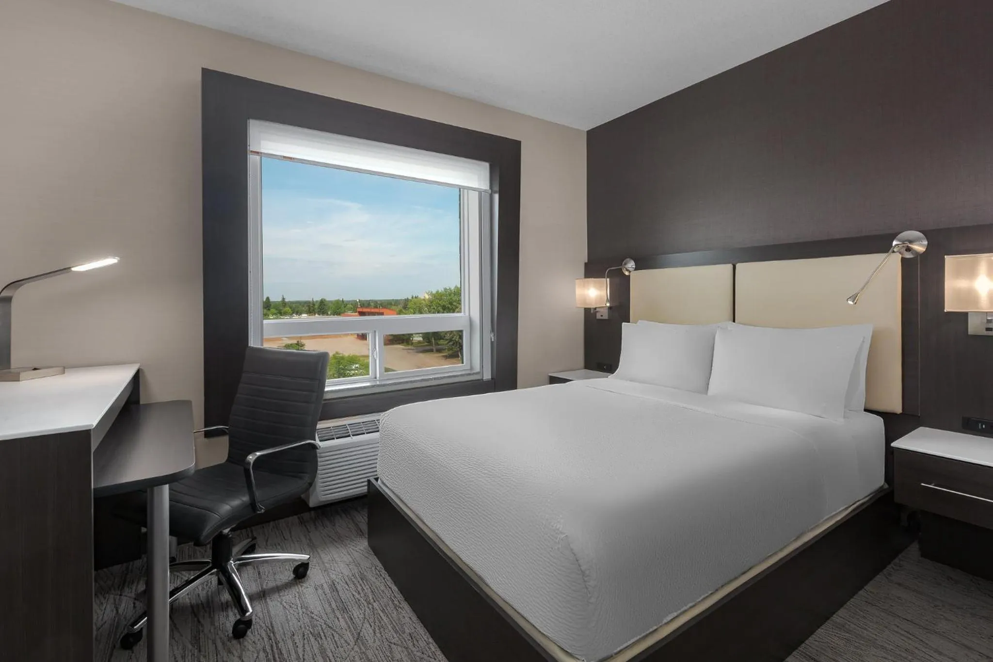 Photo of the whole room, Bed in Holiday Inn Express & Suites Cold Lake by IHG