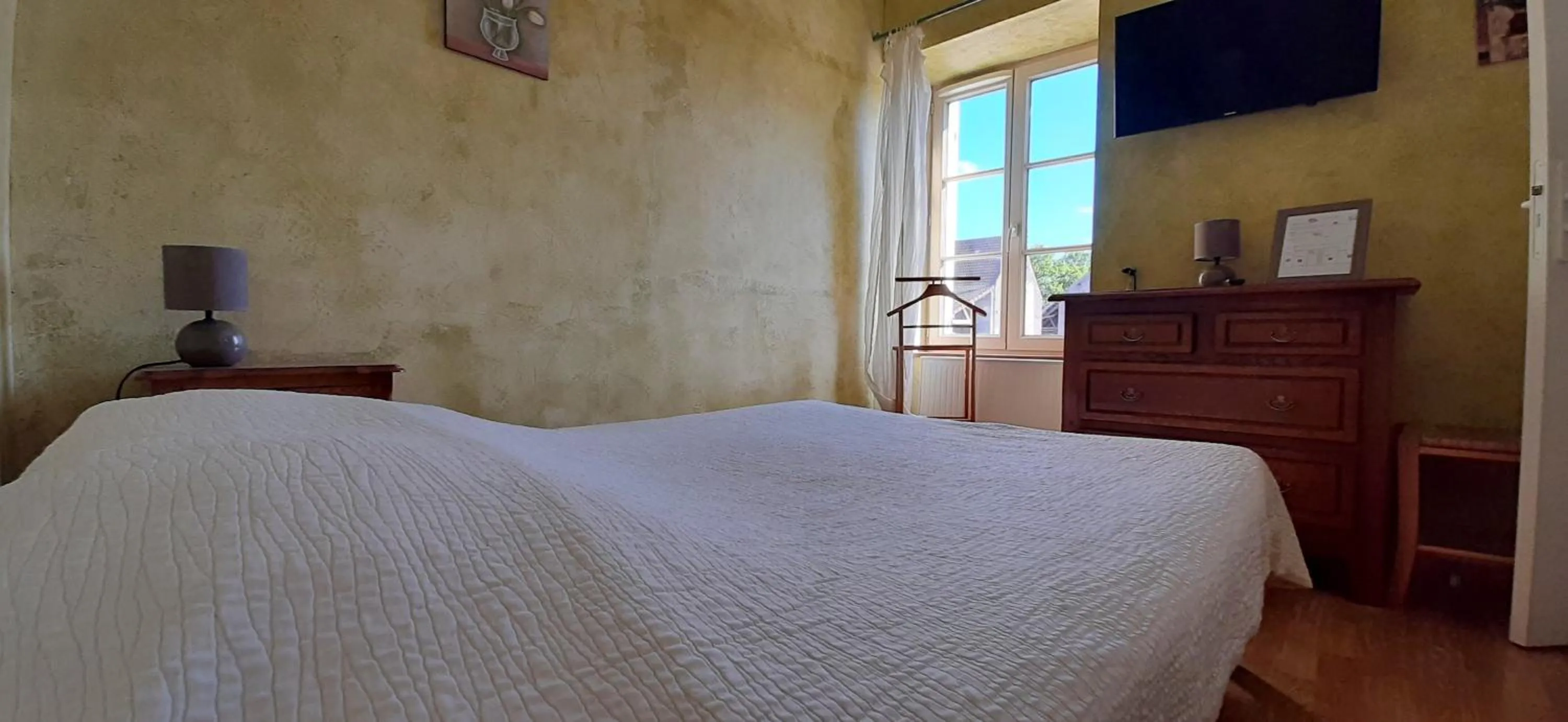 TV and multimedia, Bed in Le Marmagne