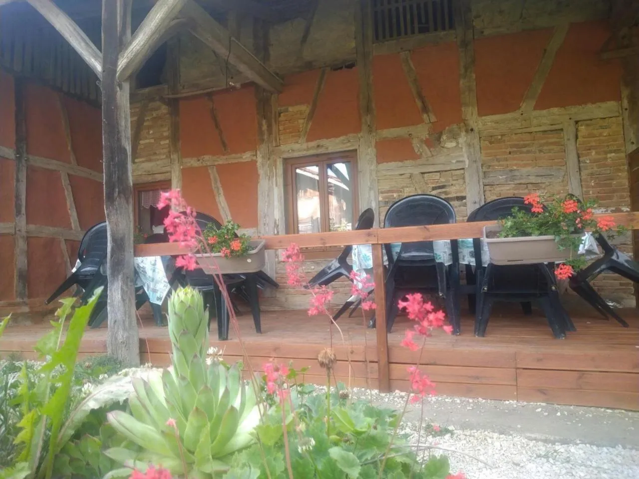 Garden, Restaurant/Places to Eat in A La Poularde B&B