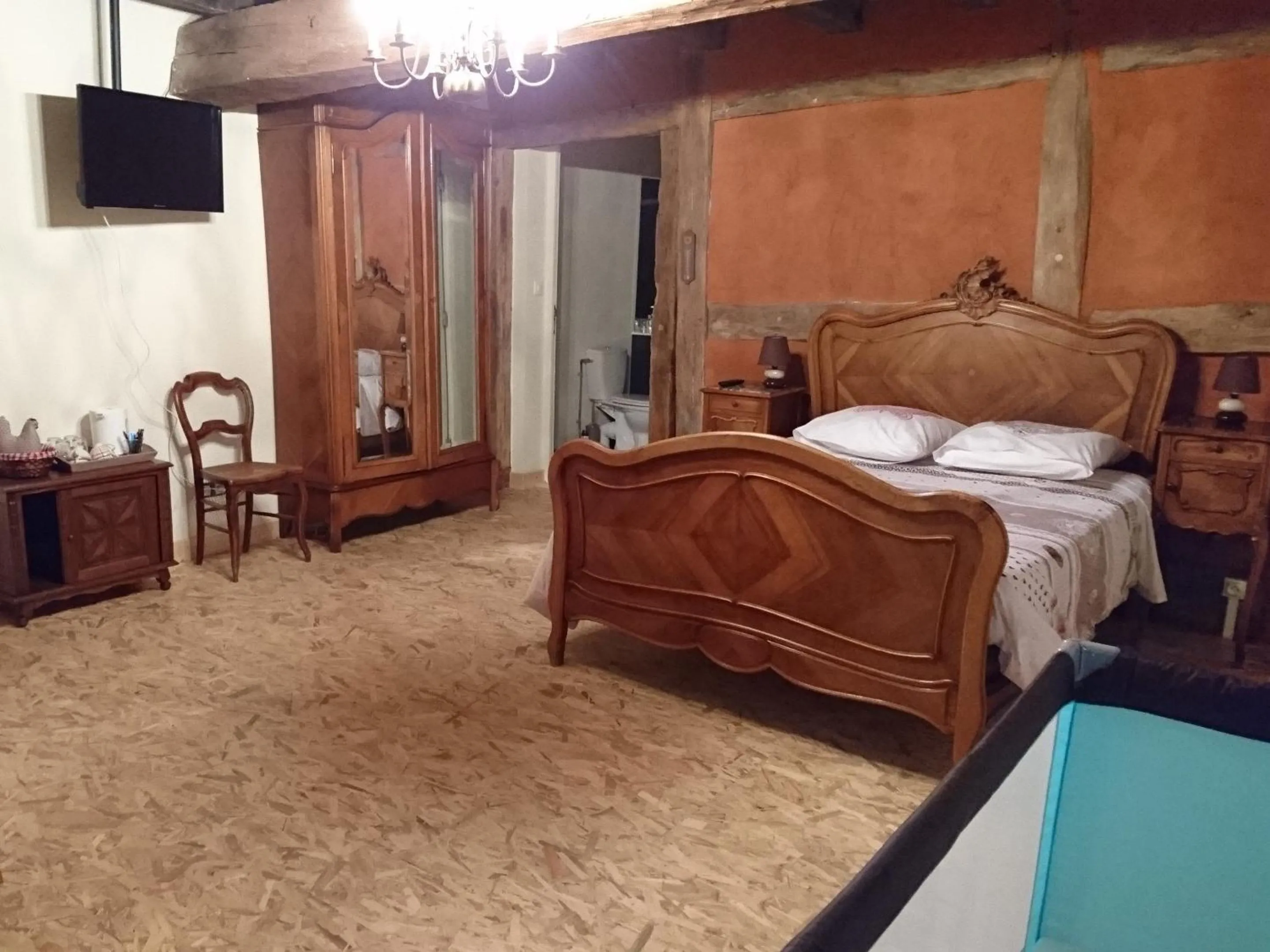 Bedroom, Bed in A La Poularde B&B