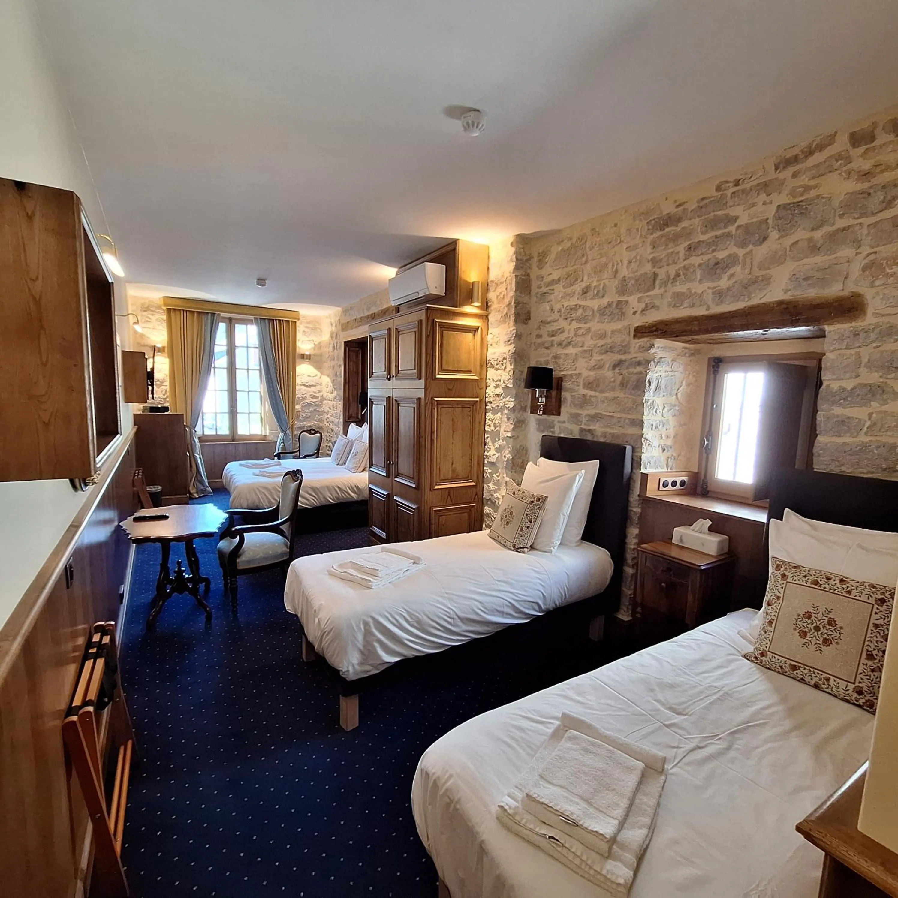 Hôtel-Restaurant Le Manoir De Montesquiou