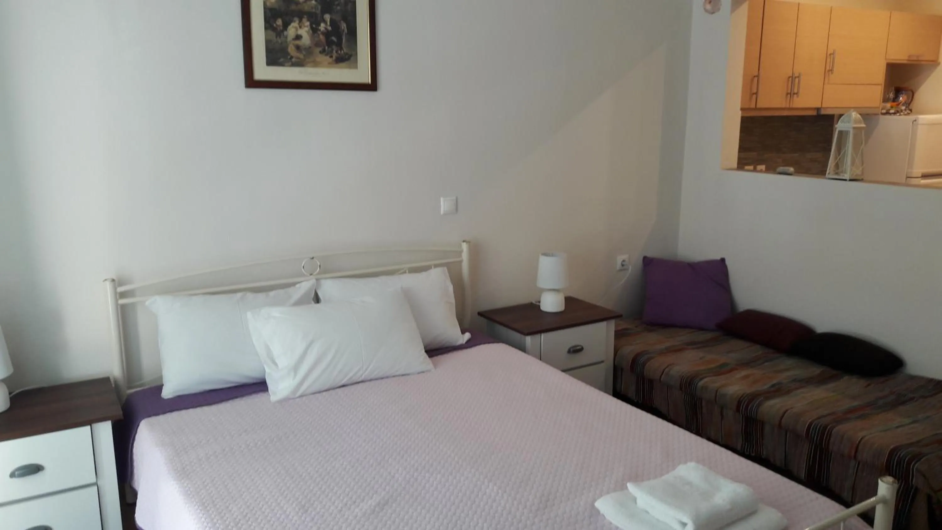 Bed in Foivos Seaside Apartments