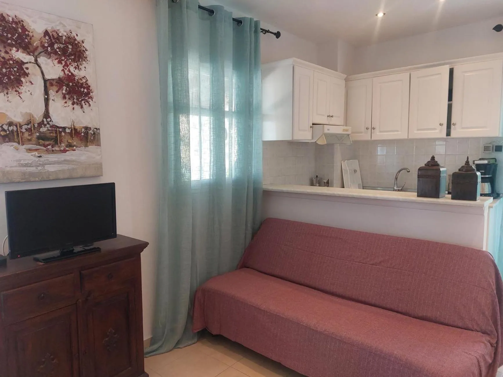 Foivos Seaside Apartments