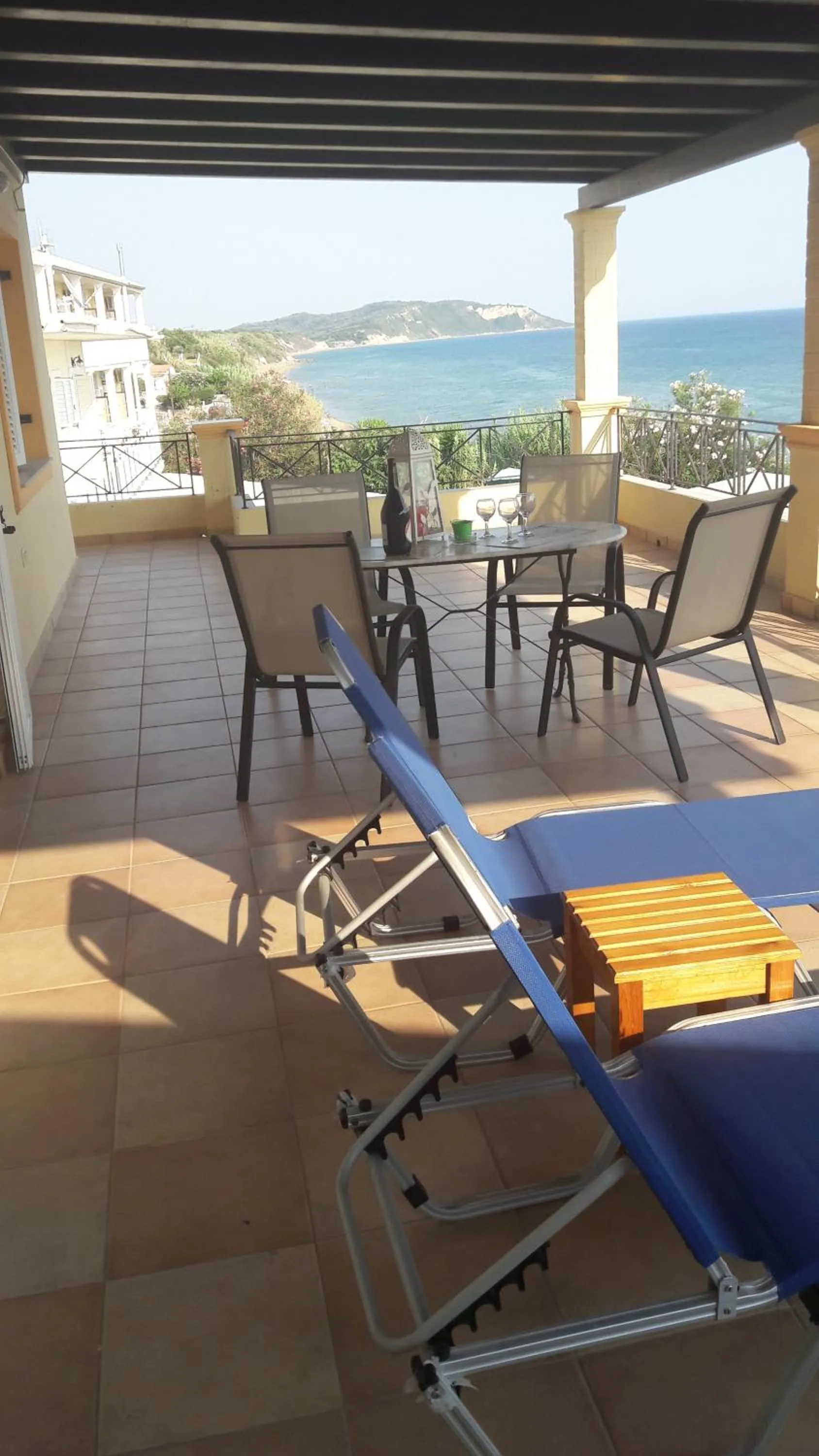 Foivos Seaside Apartments