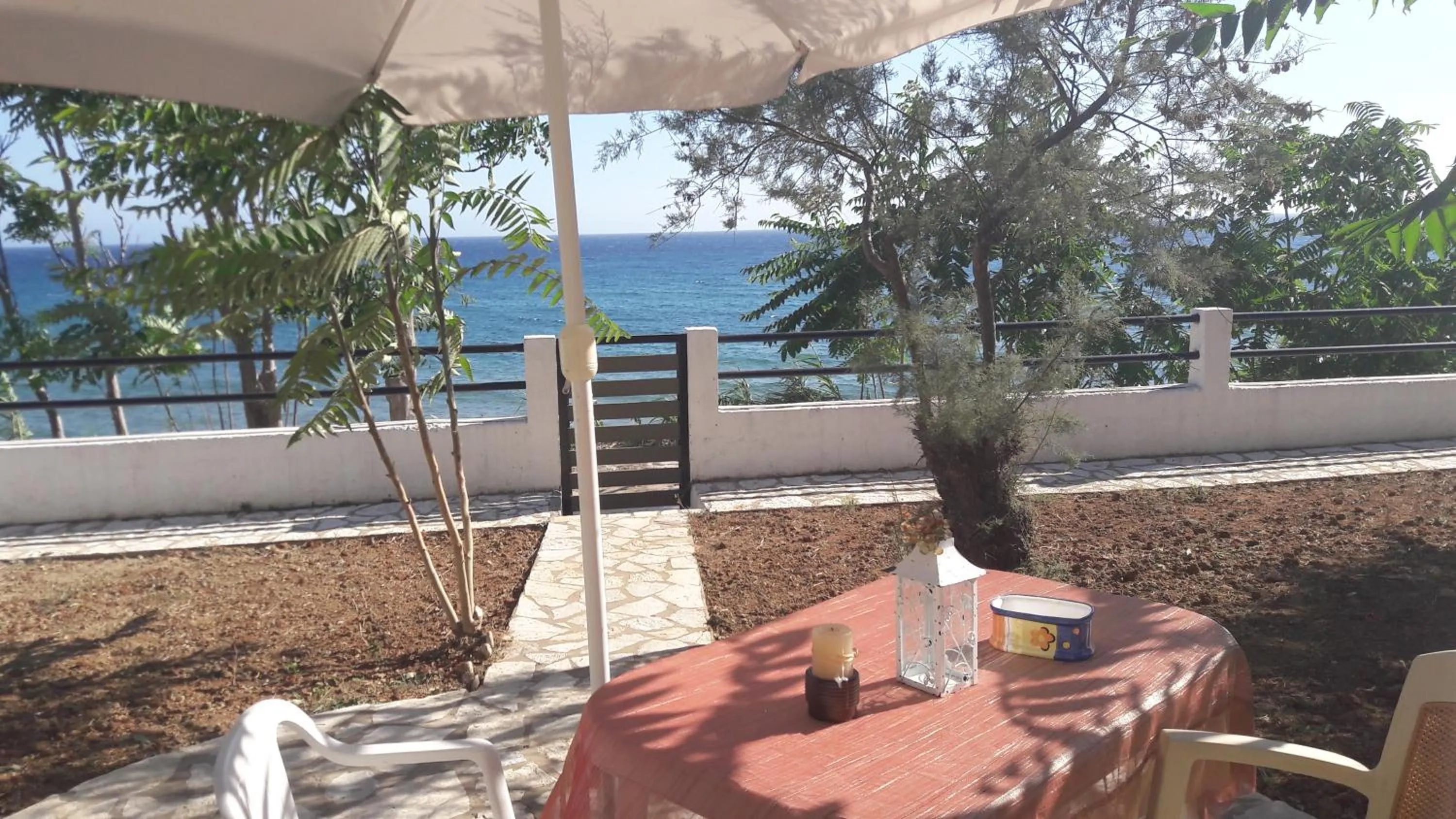 Foivos Seaside Apartments