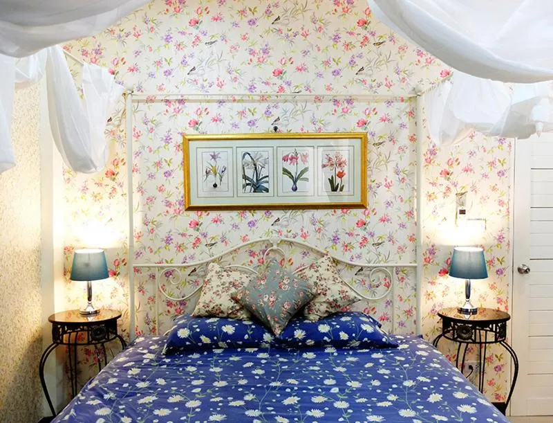 Bed in The London Tearoom