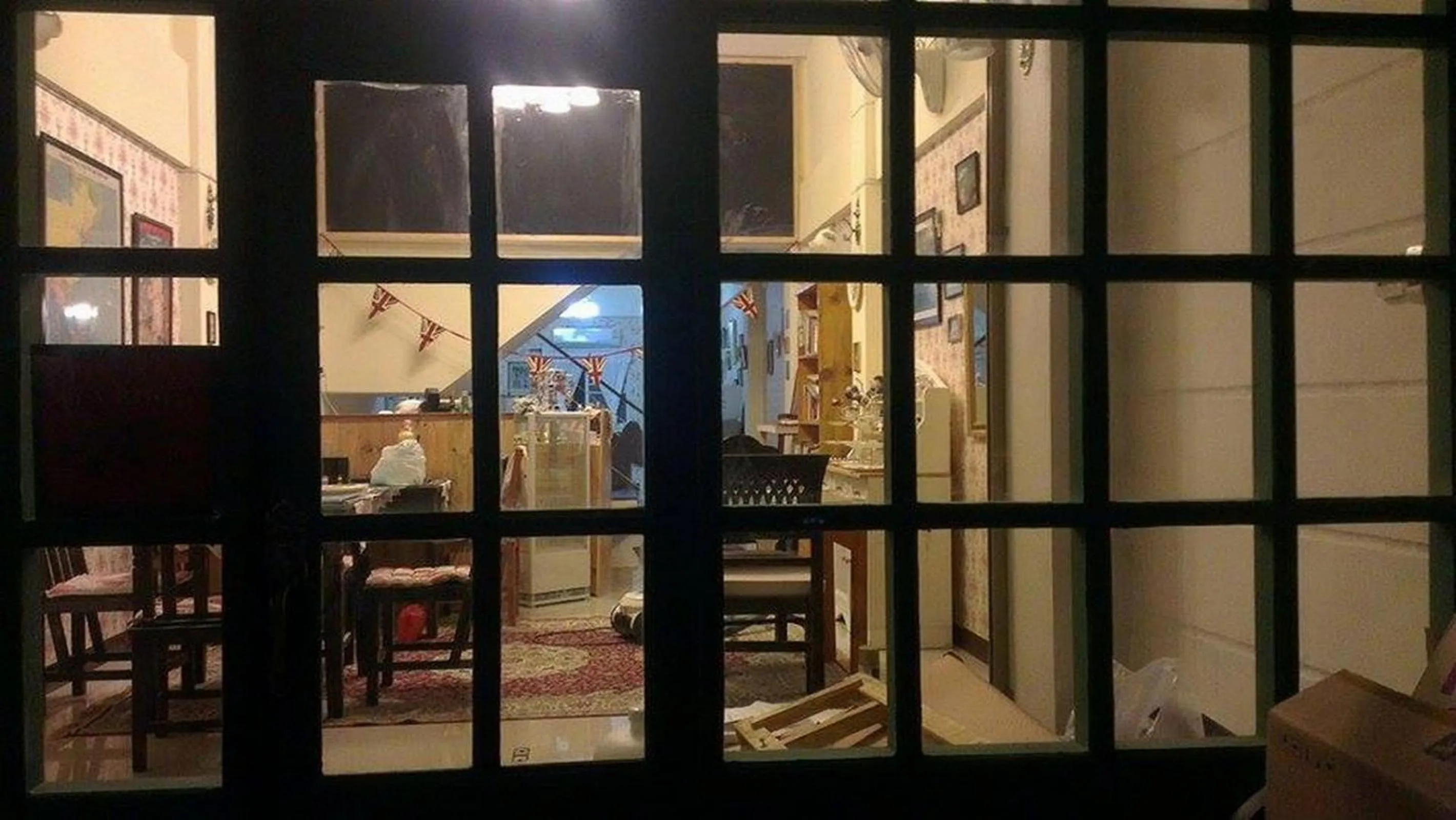 Decorative detail in The London Tearoom