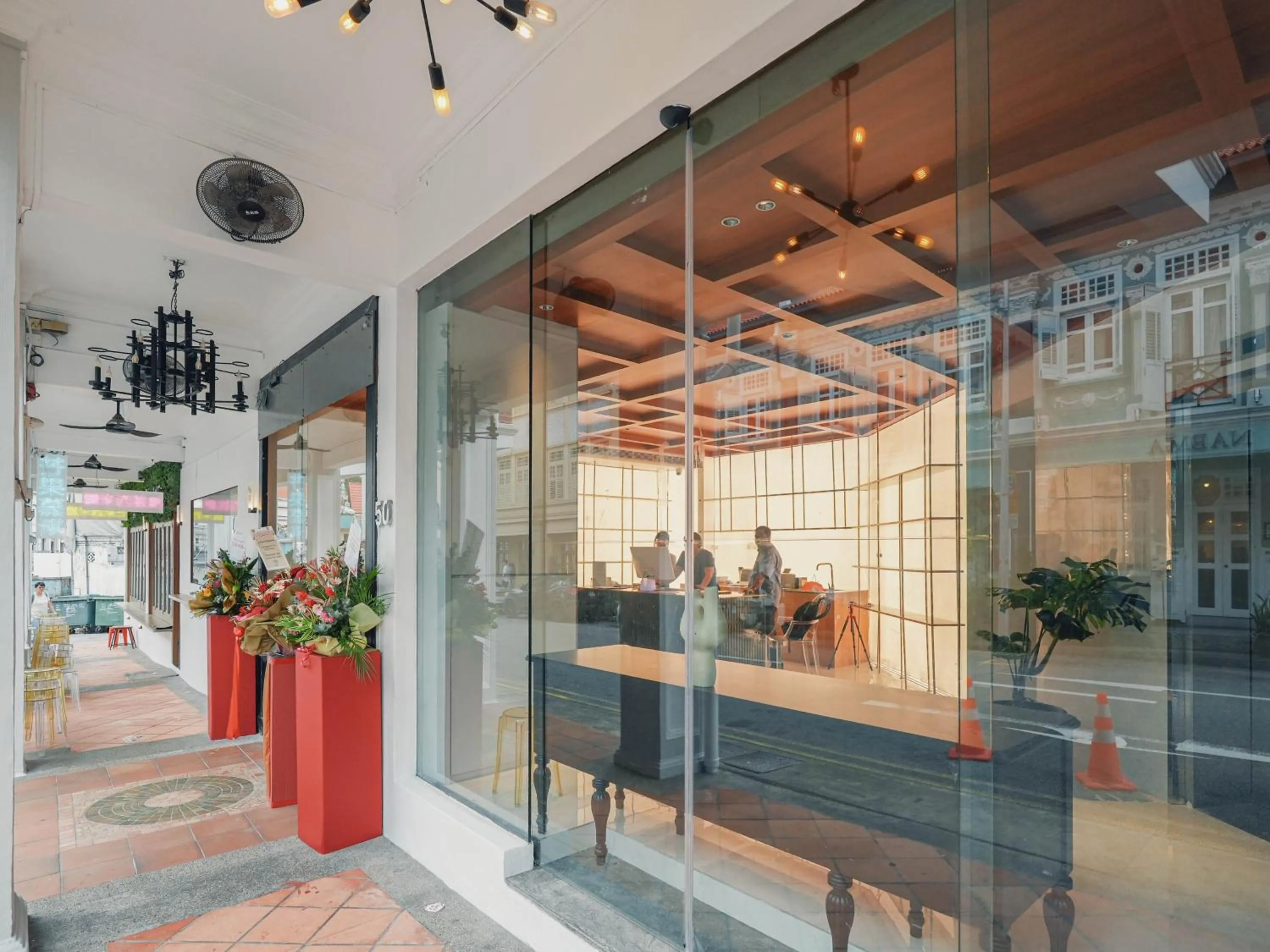 A Hotel Chinatown- Stay From 8PM To 9AM