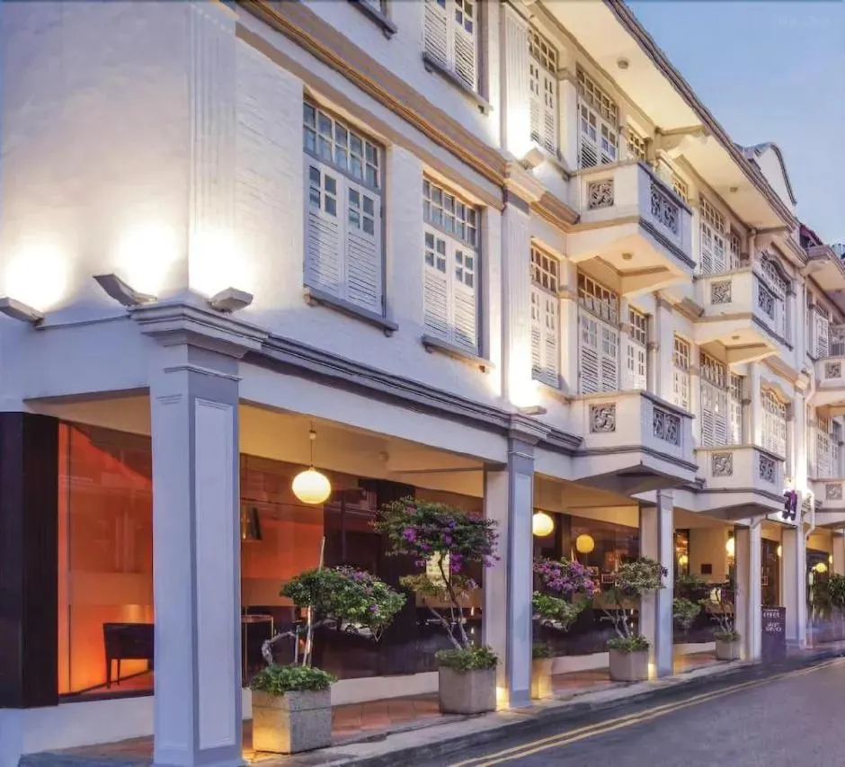 A Hotel Chinatown- Stay From 8PM To 9AM