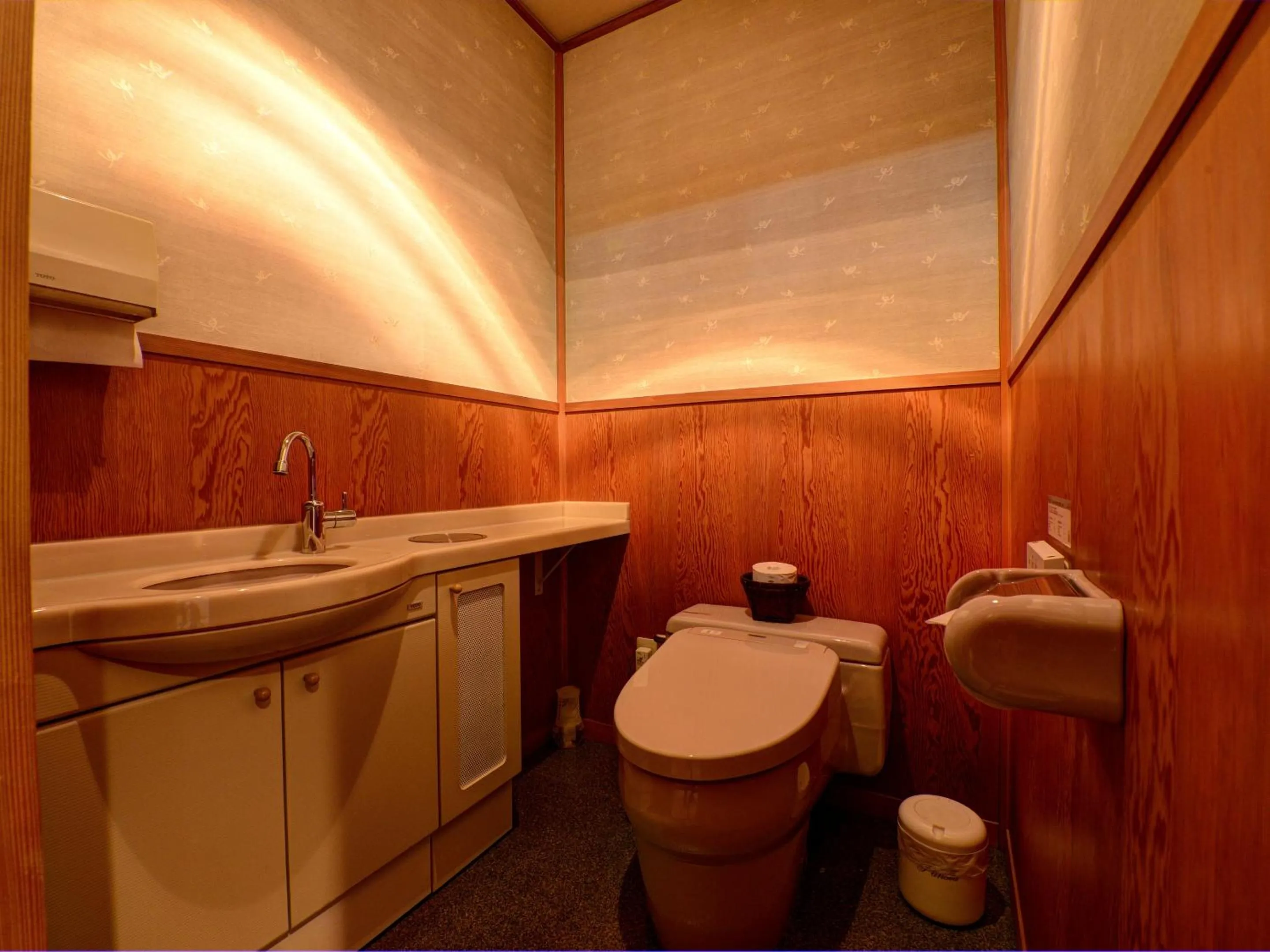 Toilet in Kaihinsou Kamakura