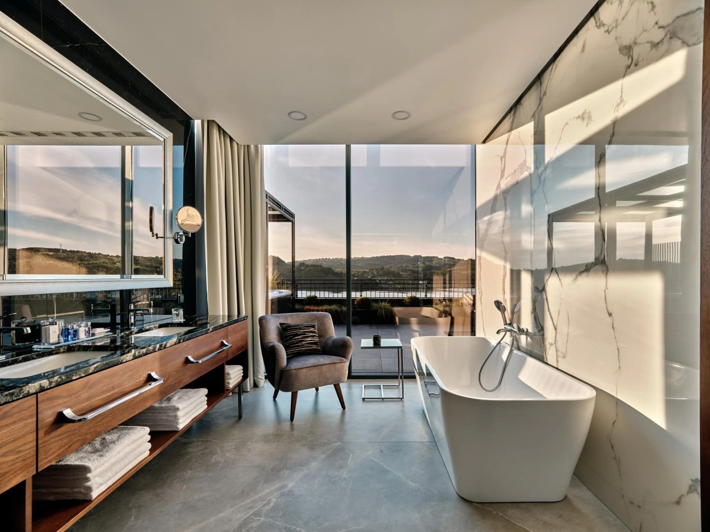 Heron Live Hotel Marina & SPA