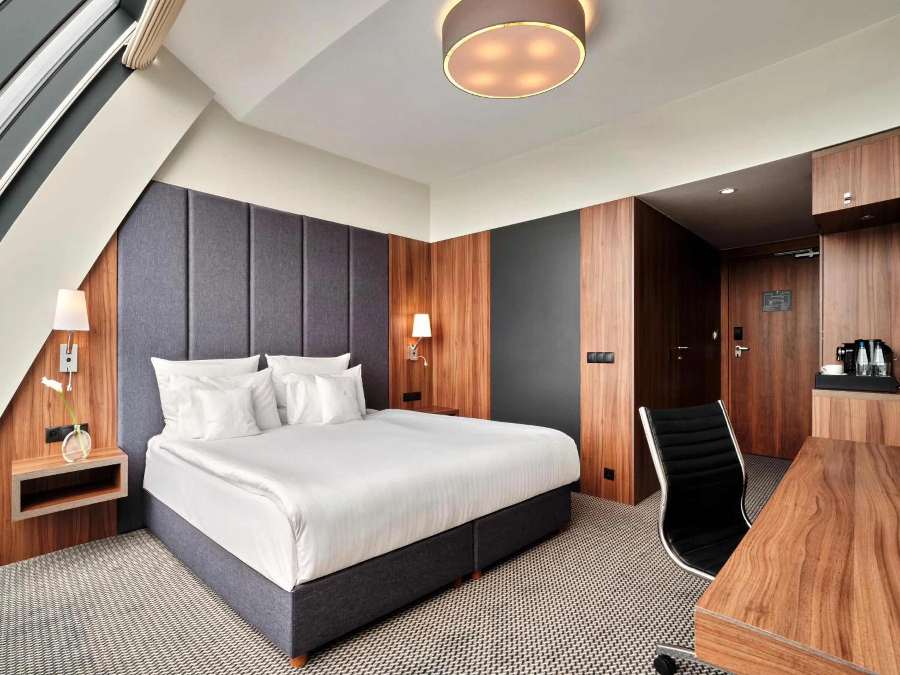 Bed in Heron Live Hotel Marina & SPA