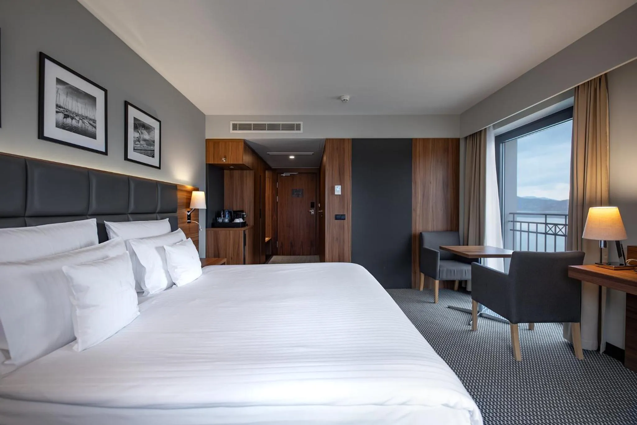 Bed in Heron Live Hotel Marina & SPA