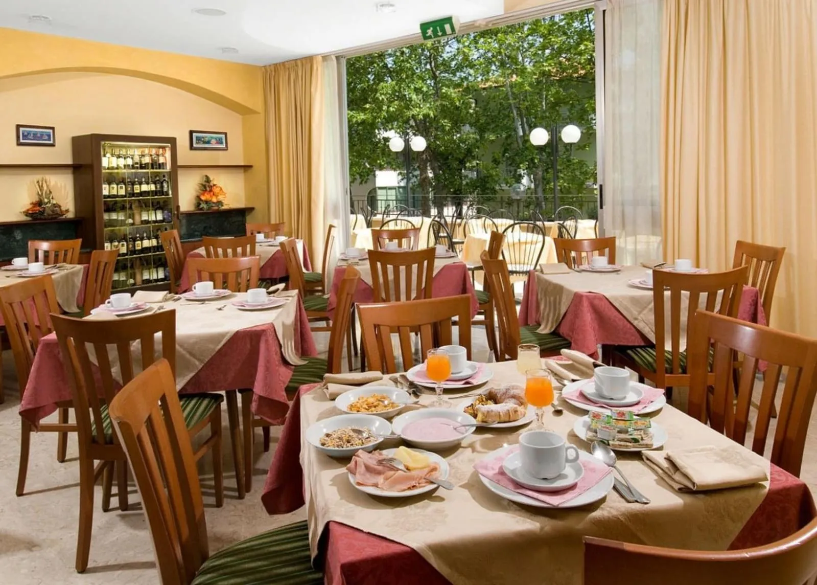 Breakfast in Hotel Savoia