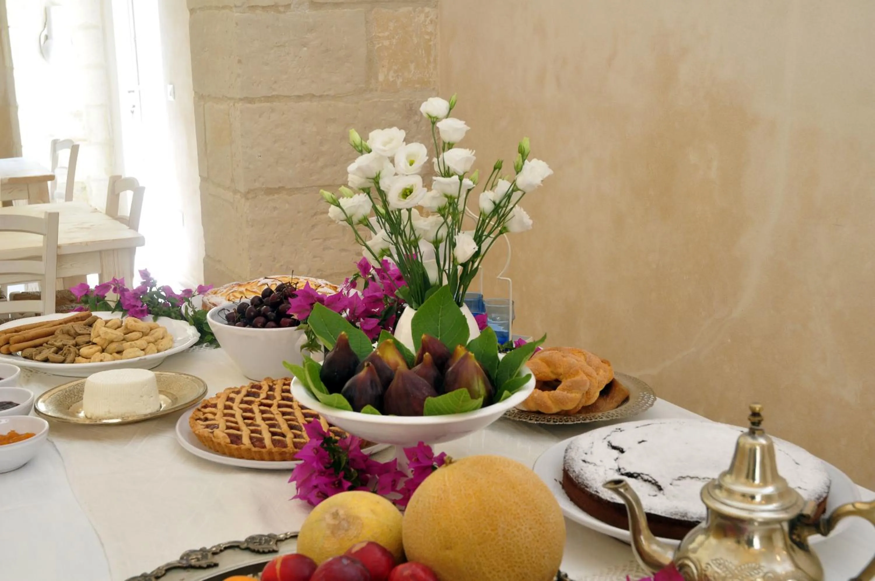 Italian breakfast in Agriturismo La Turrita