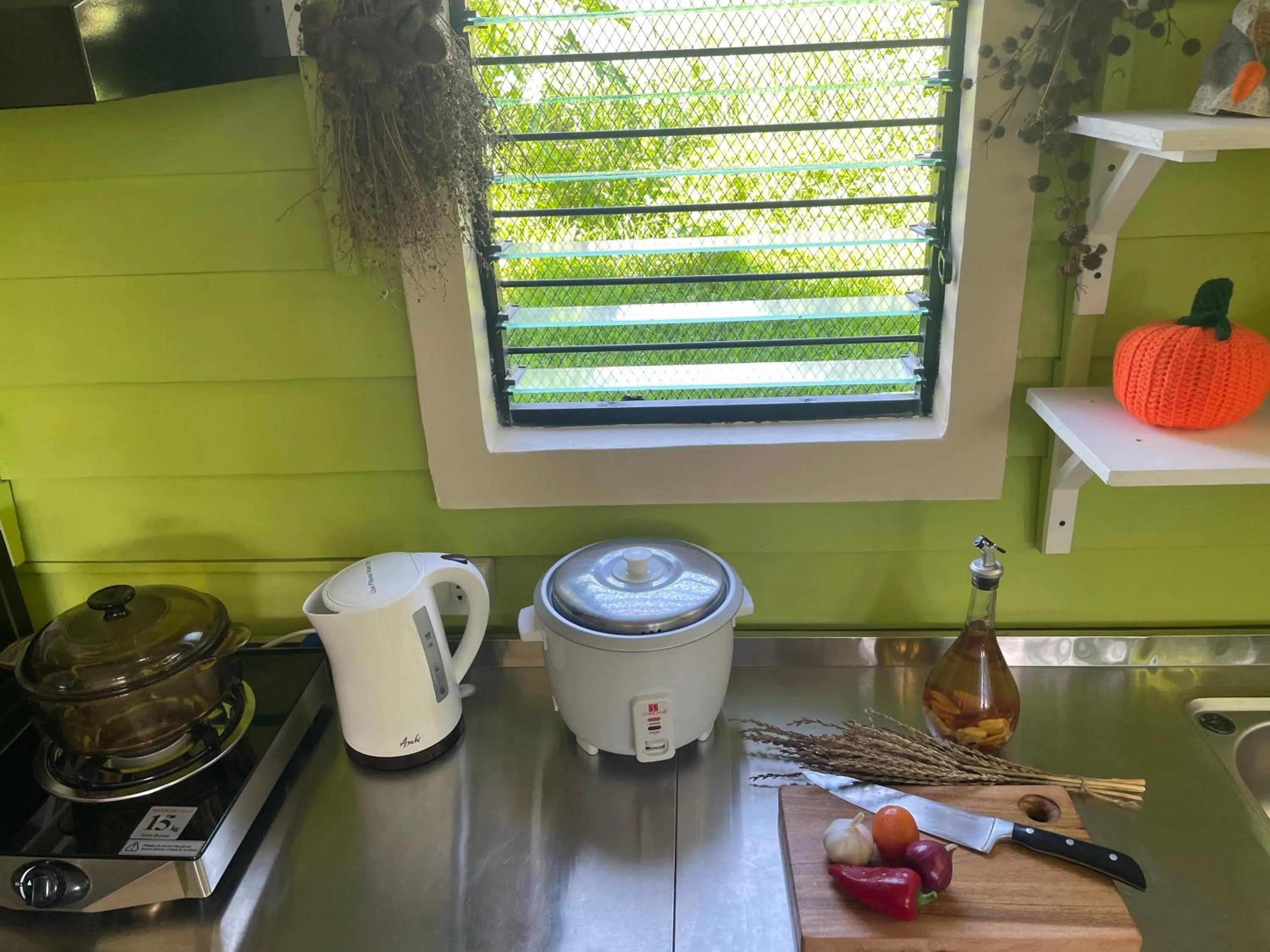 Kitchen or kitchenette in Madie's Place B&B with Private Pool in Santa Rosa near Enchanted Kingdom