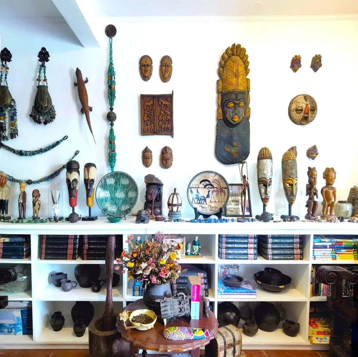 Lobby or reception in Madie's Place B&B with Private Pool in Santa Rosa near Enchanted Kingdom