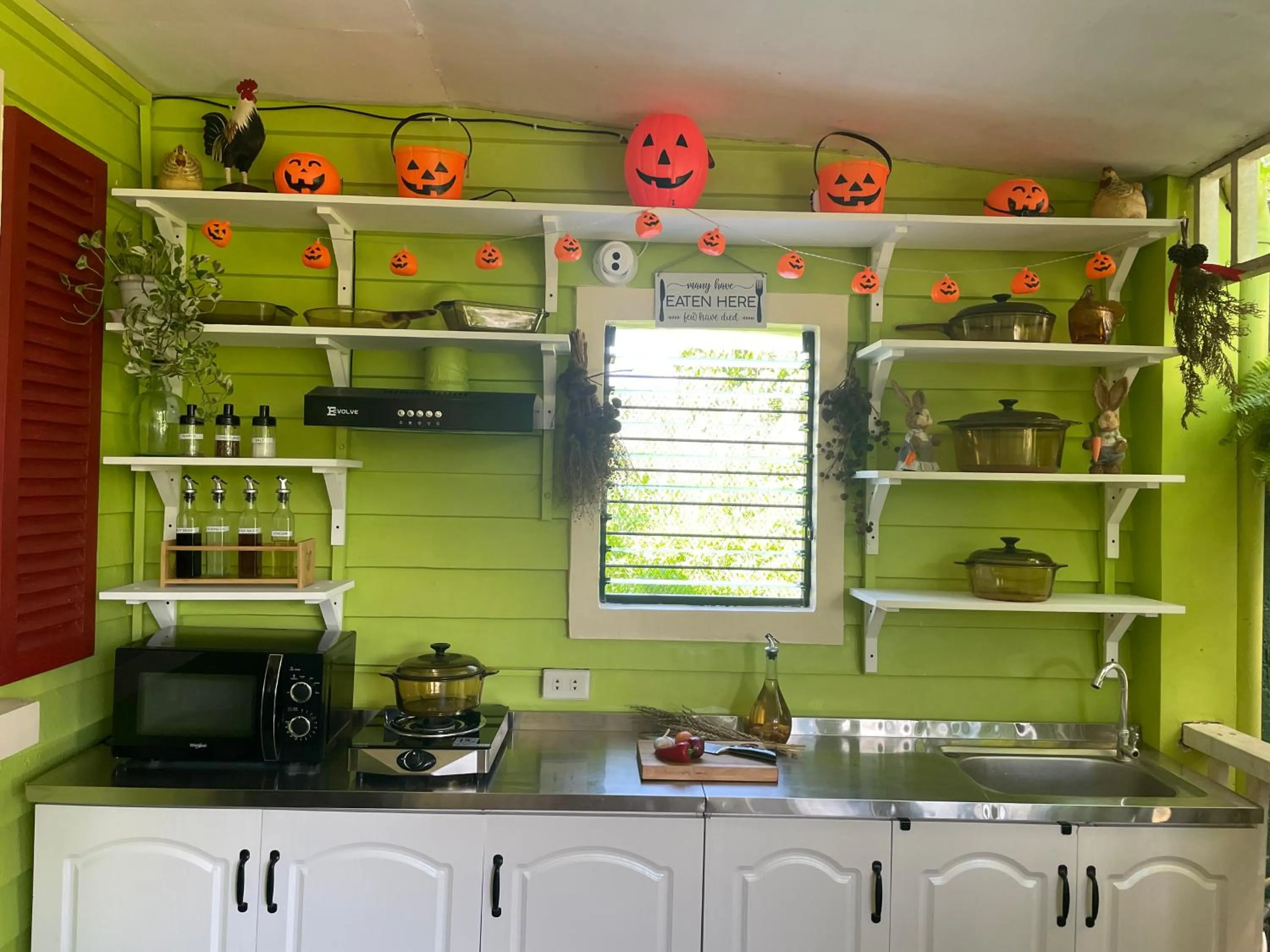 Kitchen or kitchenette in Madie's Place B&B with Private Pool in Santa Rosa near Enchanted Kingdom