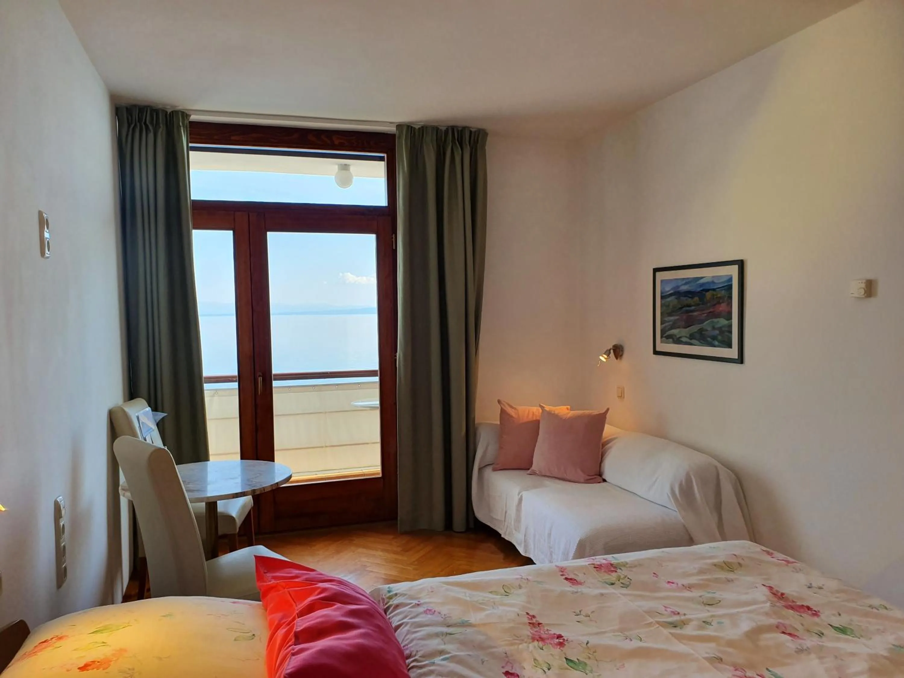 Bedroom, Bed in Villa Kleiner