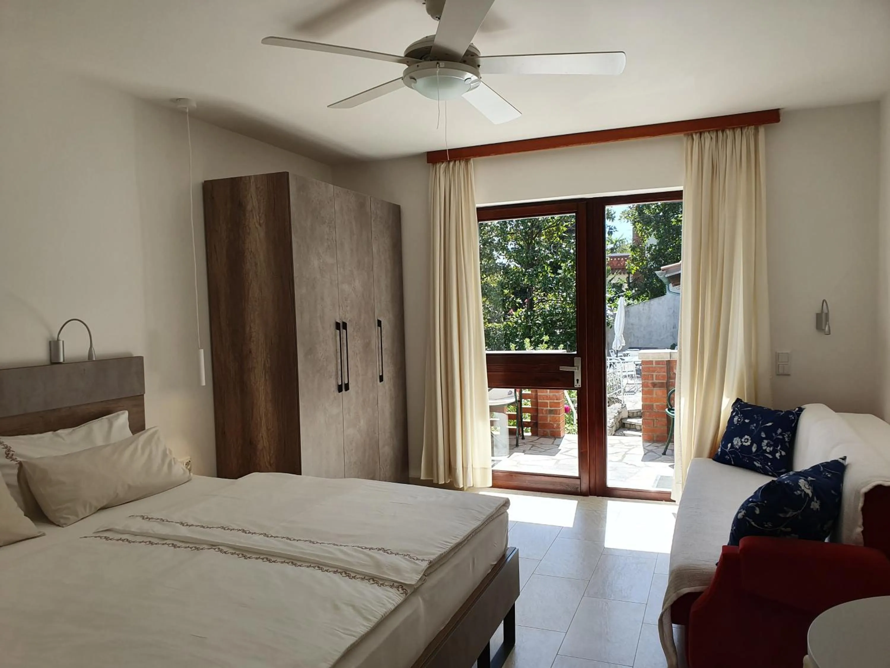 Photo of the whole room, Bed in Villa Kleiner
