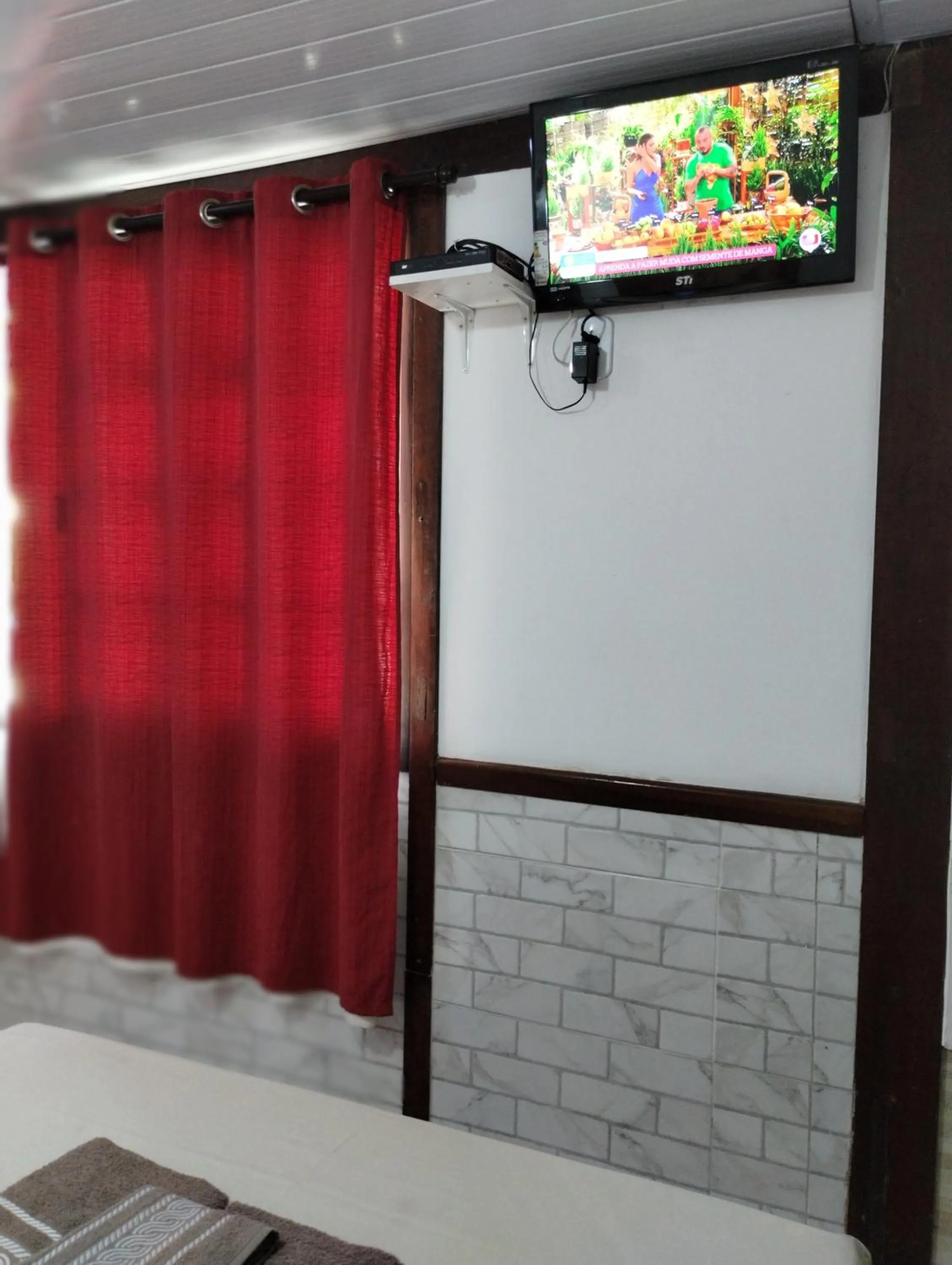 TV and multimedia in Canto da Arte - Hospedagem Domiciliar