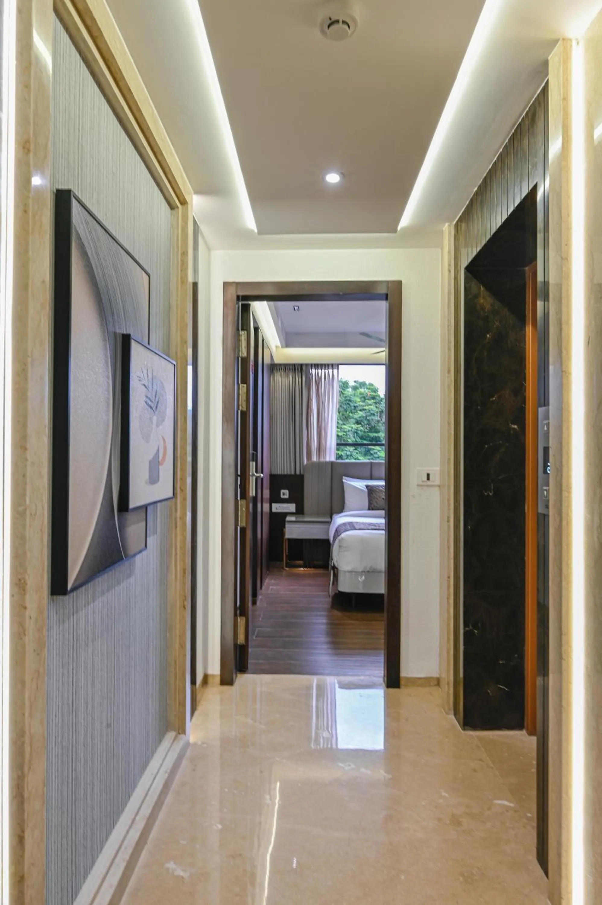 Bed in Hotel Grand Girdhar Premier