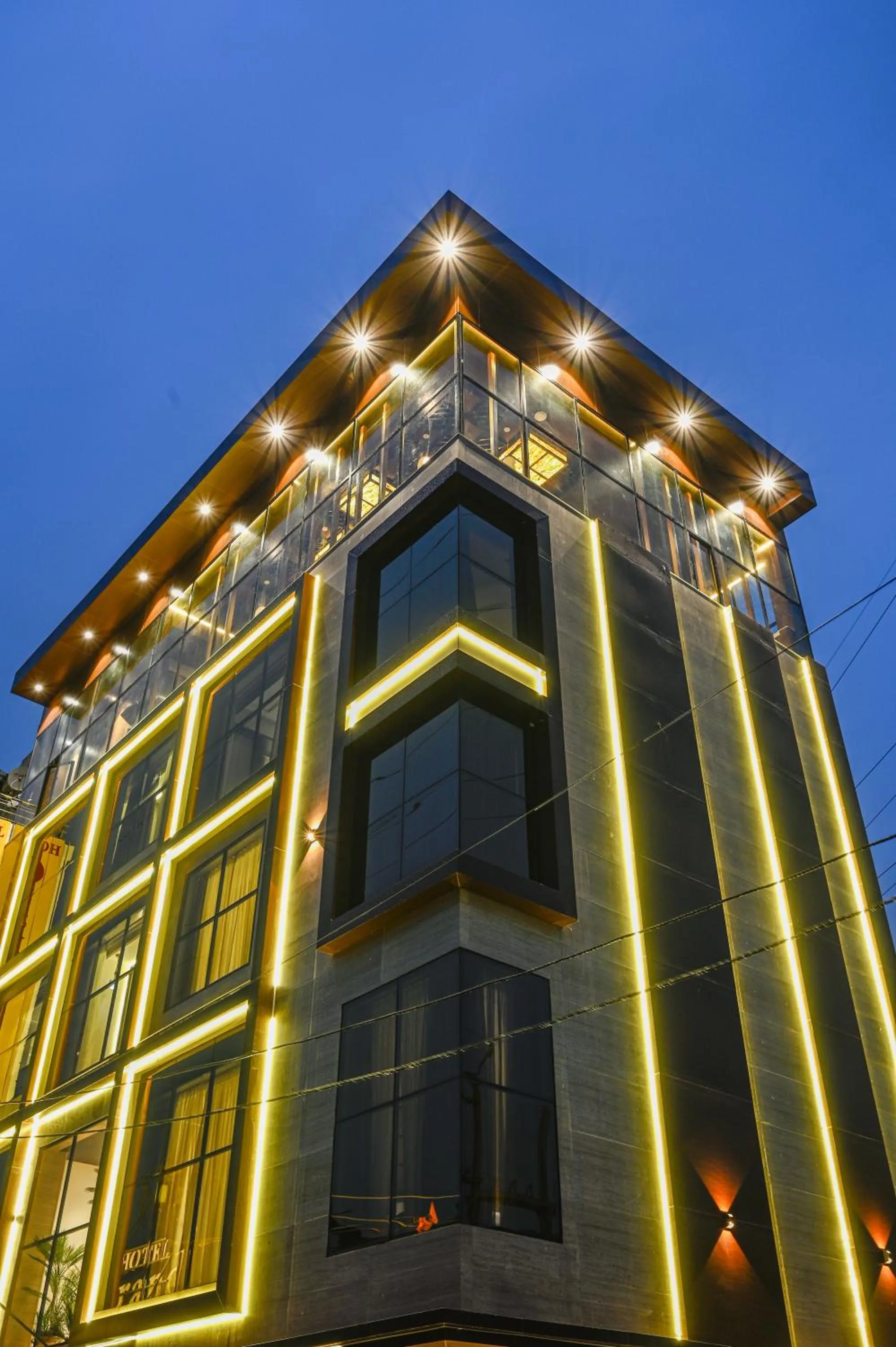 Facade/entrance in Hotel Grand Girdhar Premier