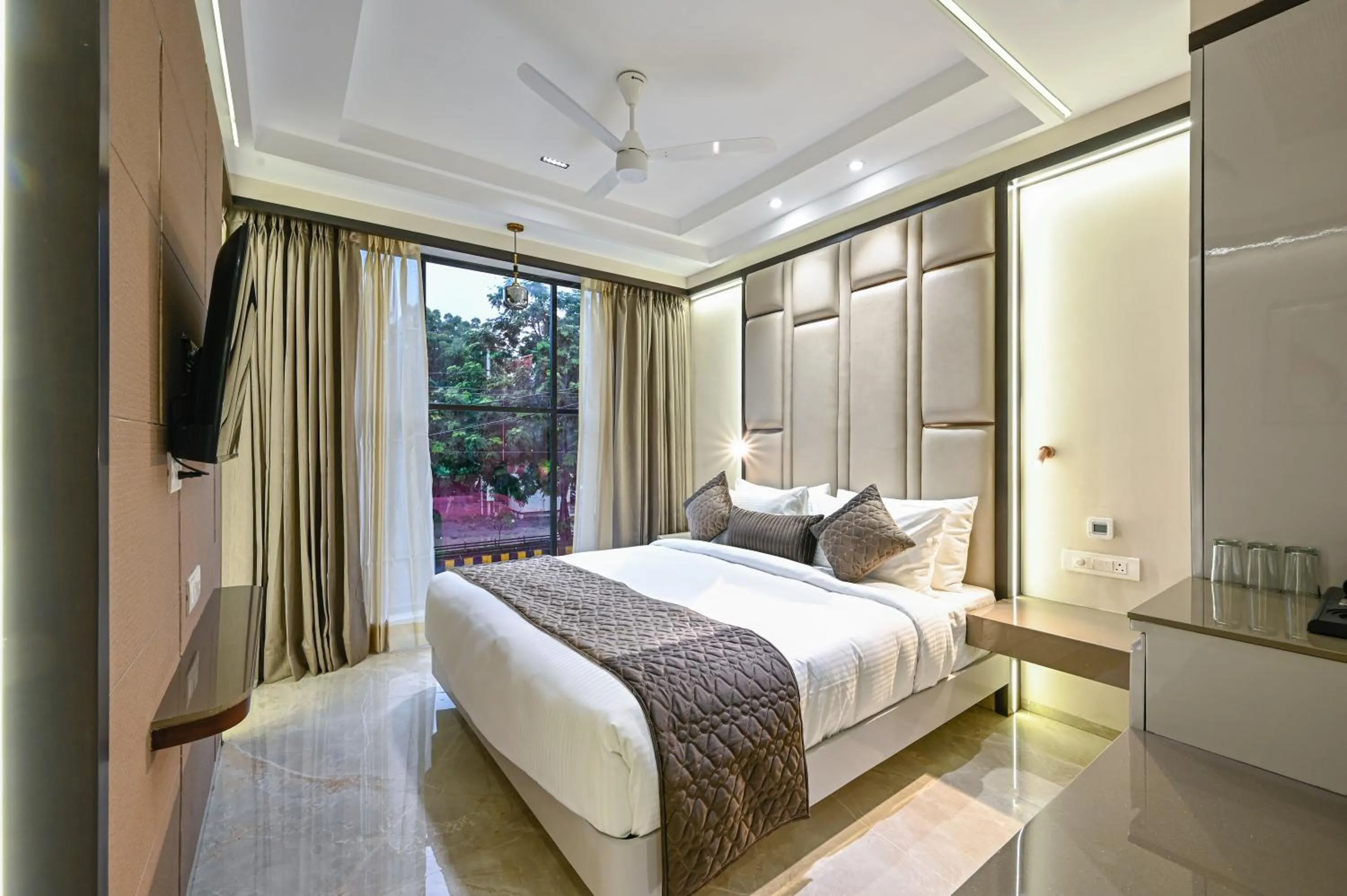 View (from property/room), Bed in Hotel Grand Girdhar Premier