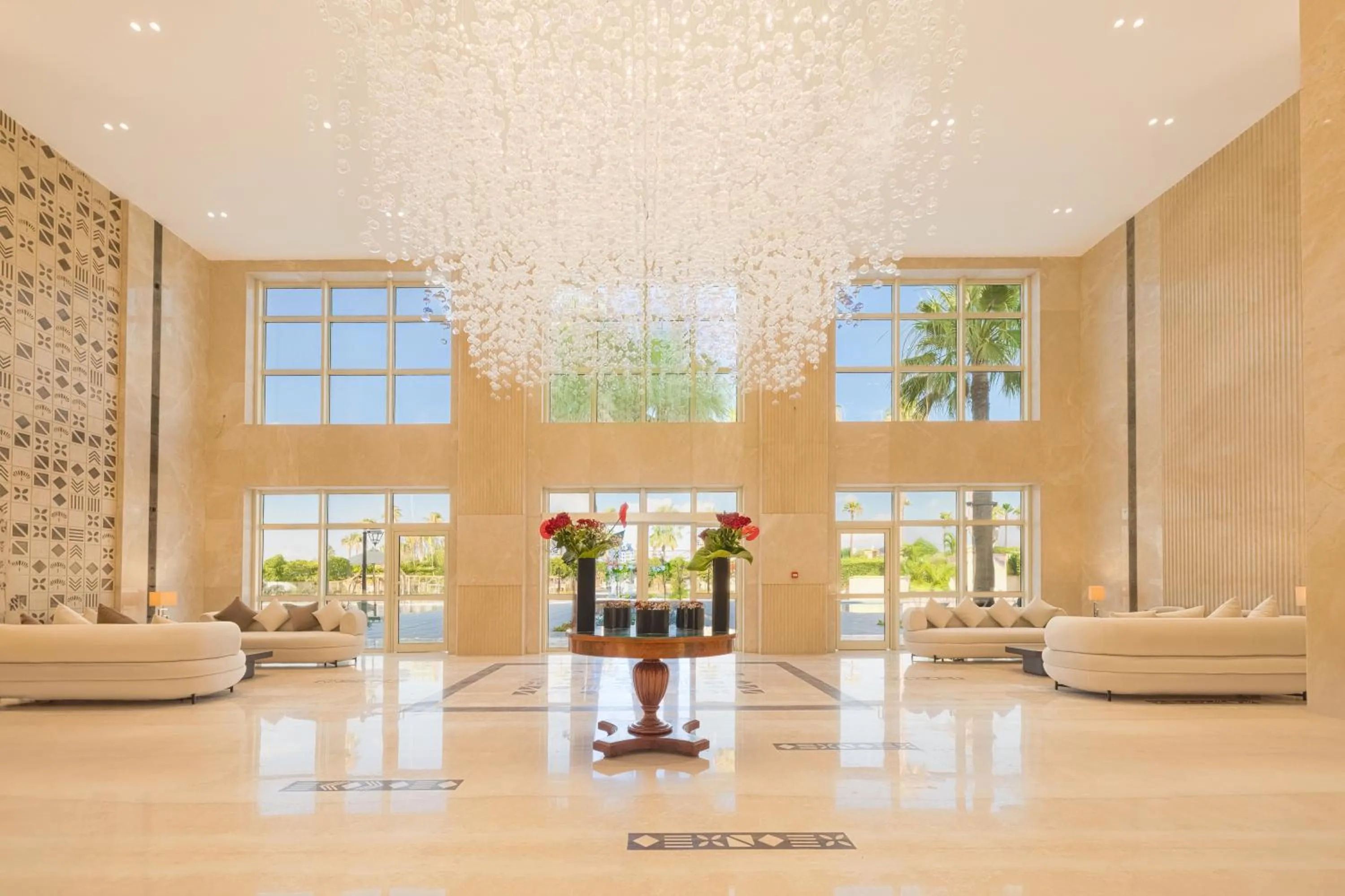 Seating area in Helnan Antoniades Palace Hotel
