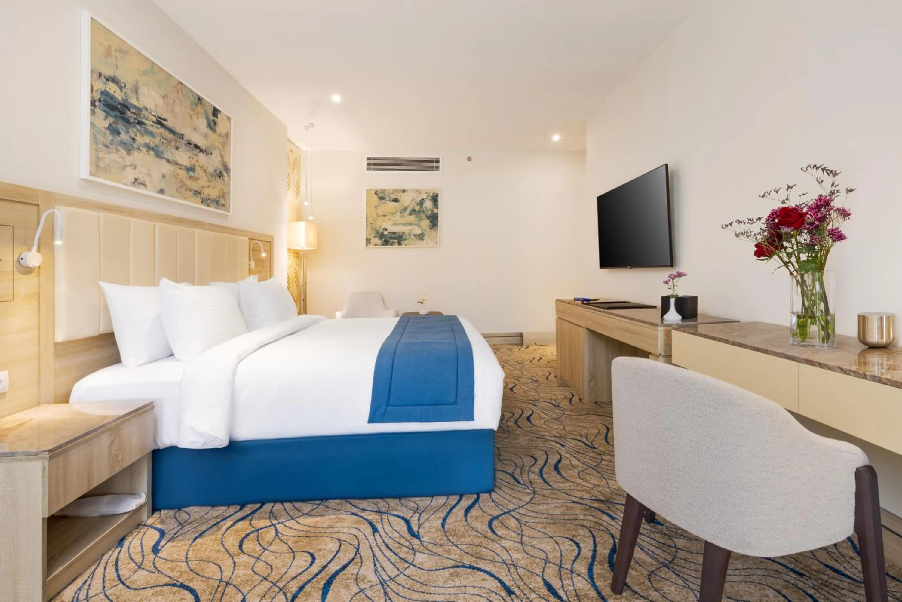 Bedroom, Bed in Helnan Antoniades Palace Hotel