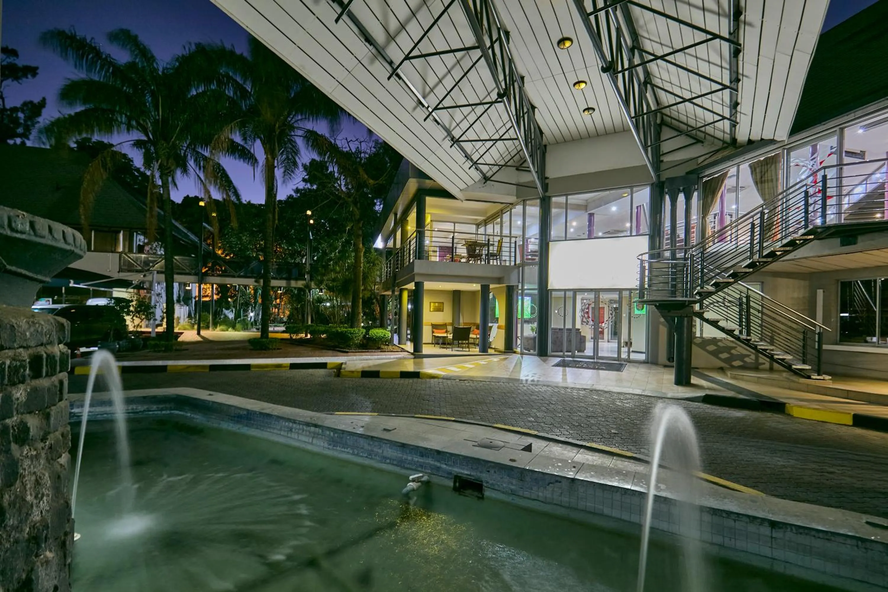 Cresta Thapama Hotel