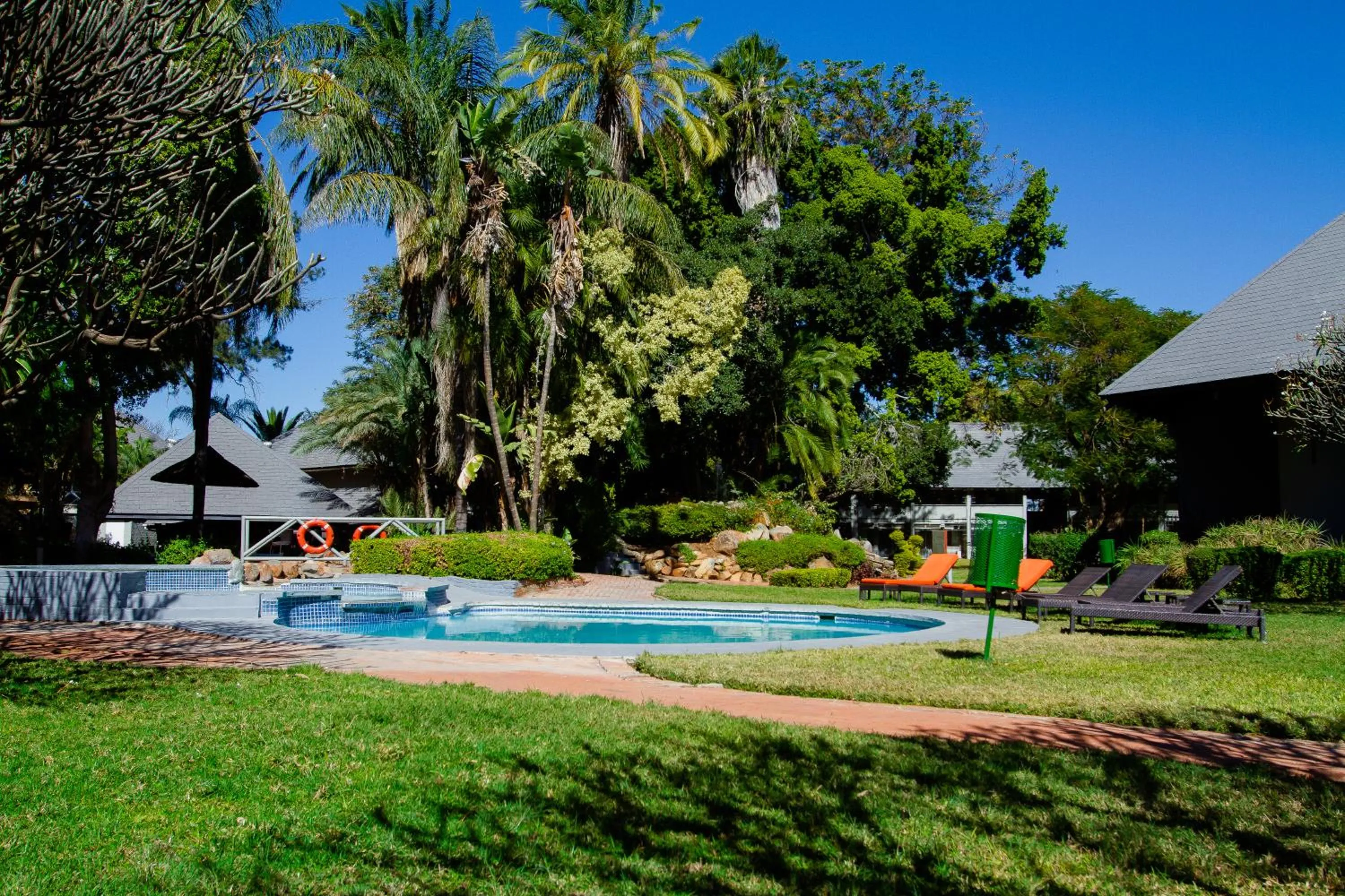 Cresta Thapama Hotel