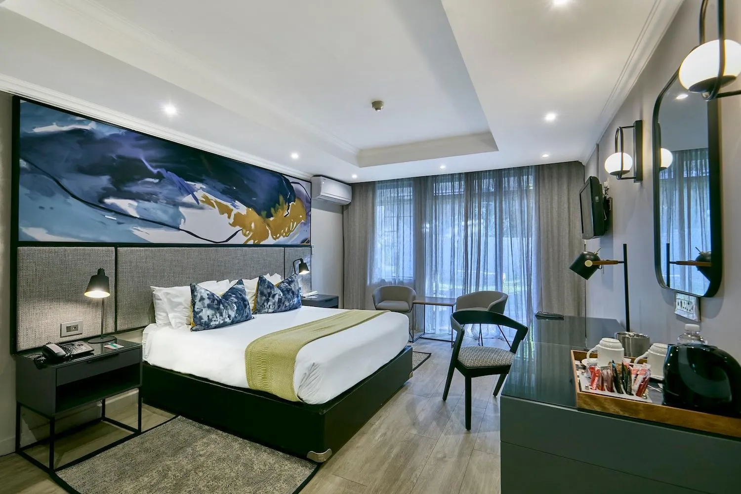 Photo of the whole room, Bed in Cresta Thapama Hotel