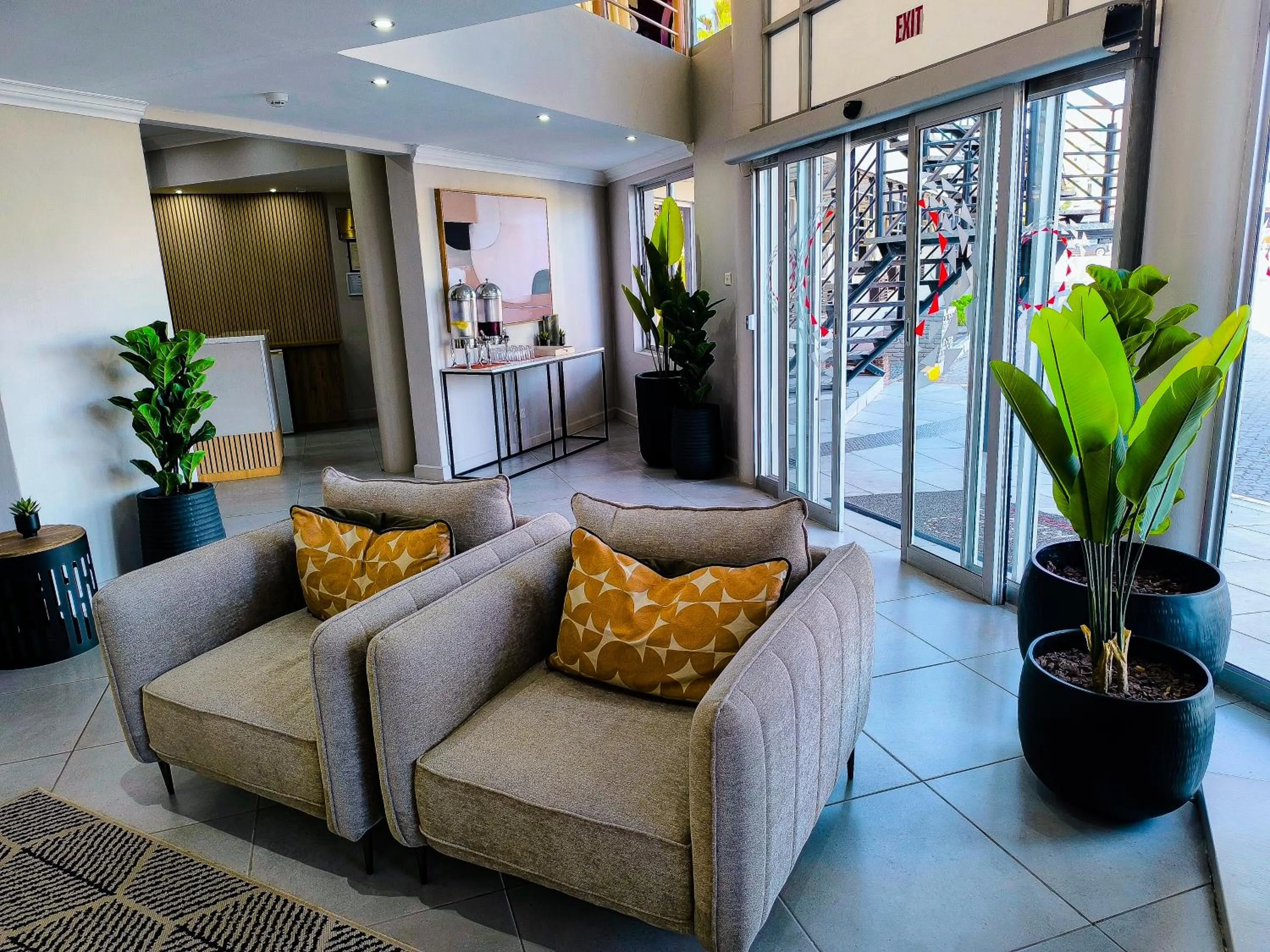 Lobby or reception in Cresta Thapama Hotel