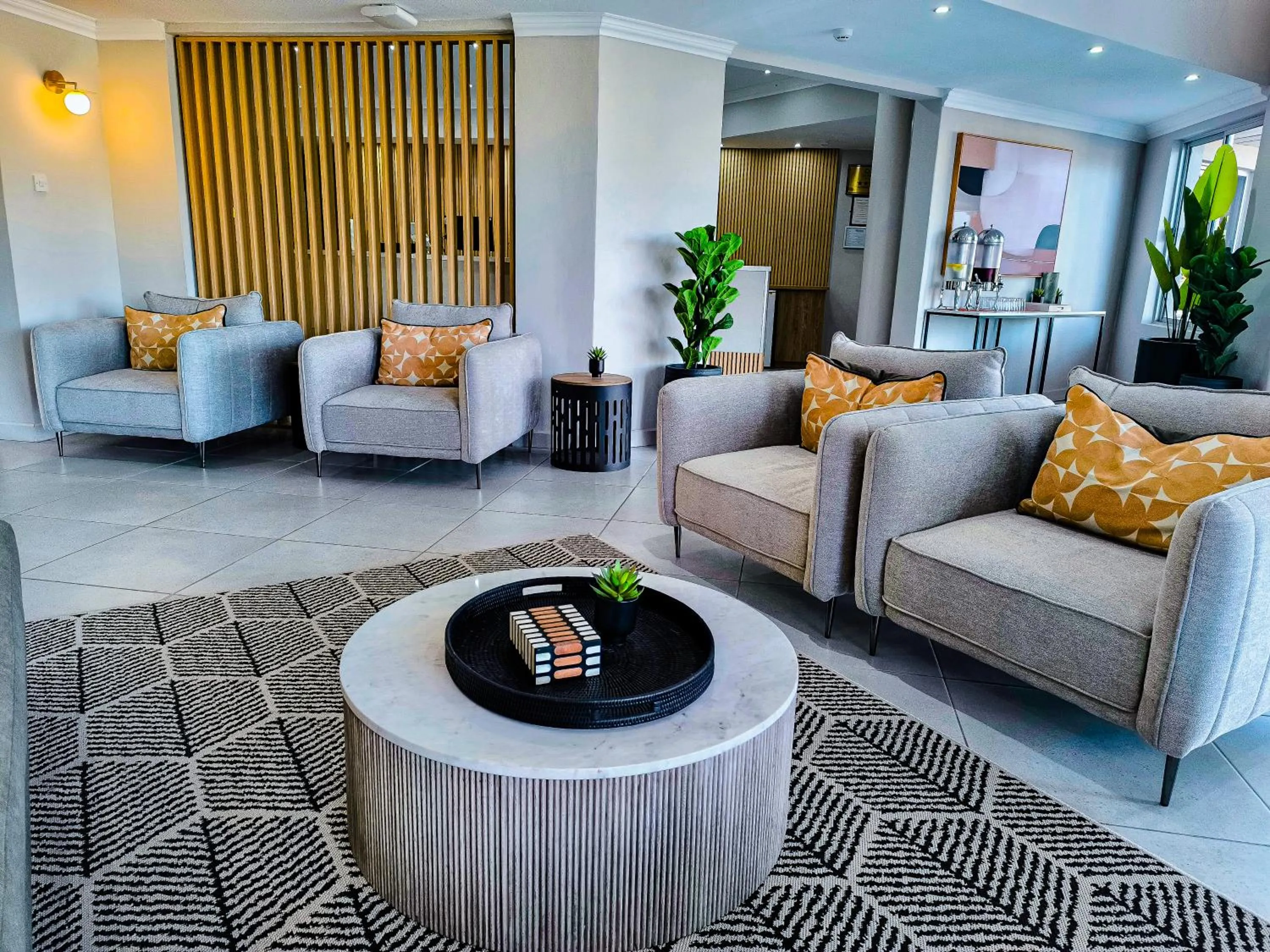 Lobby or reception in Cresta Thapama Hotel