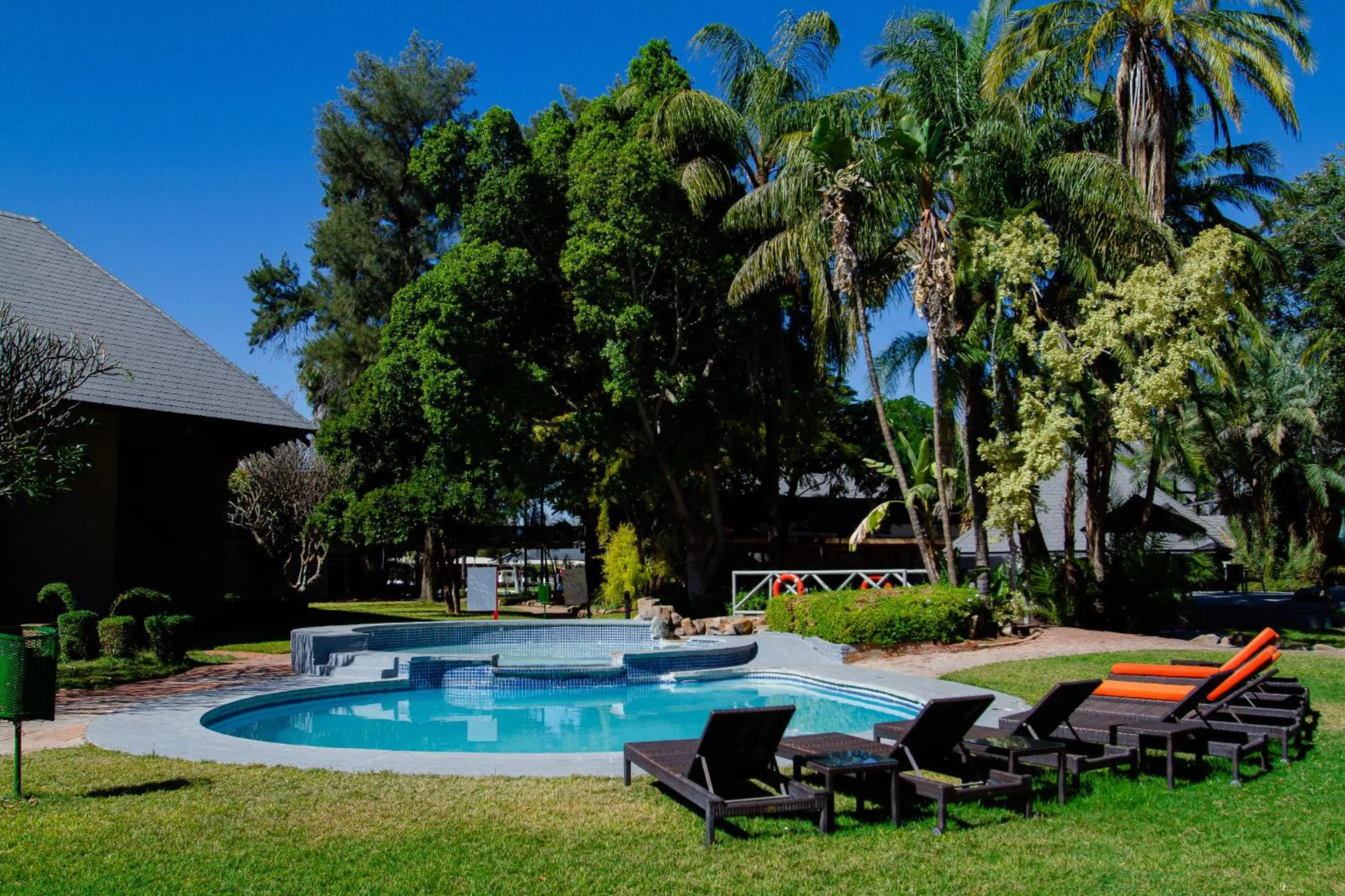 Cresta Thapama Hotel