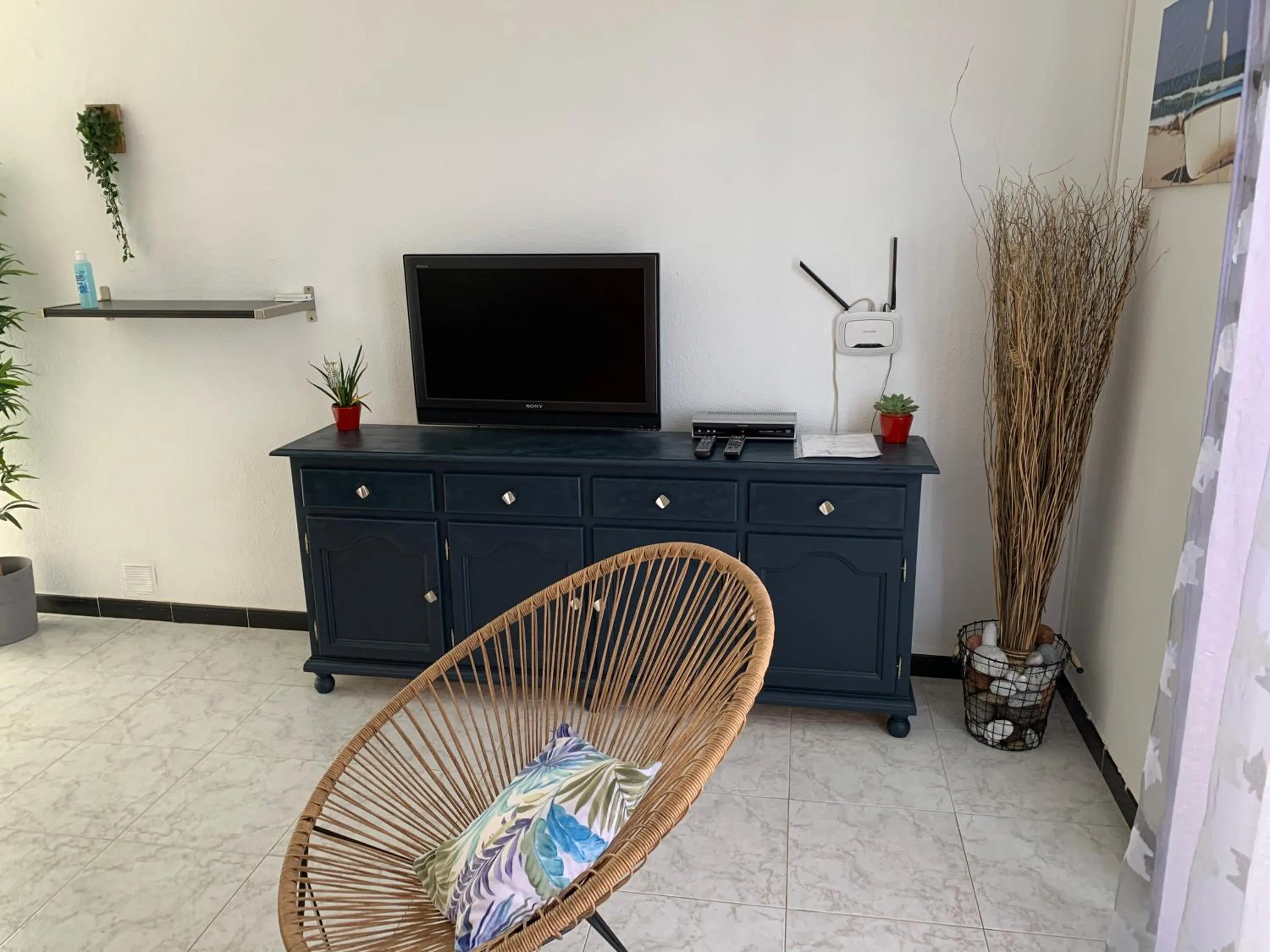 TV and multimedia in Apartamentos Alberto