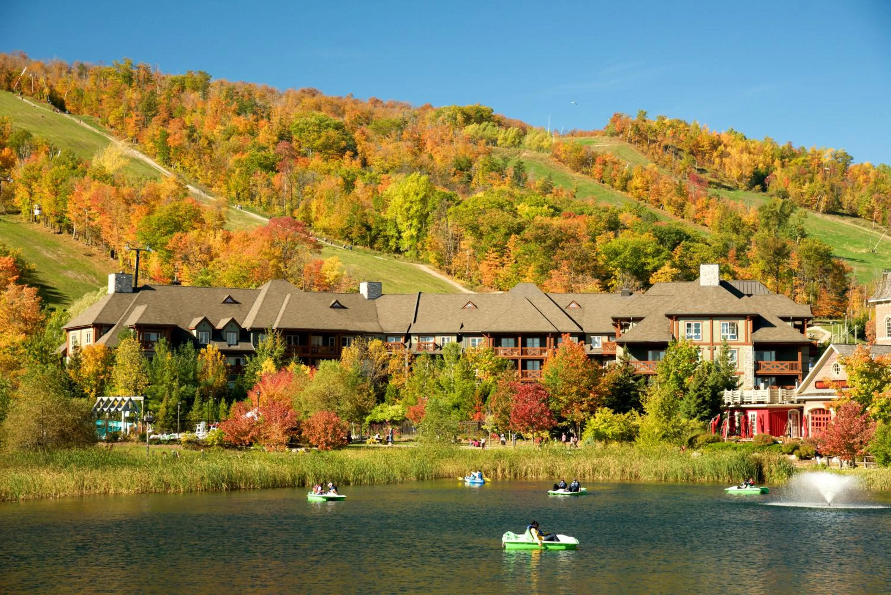Property building in Blue Mountain Resort Village Suites
